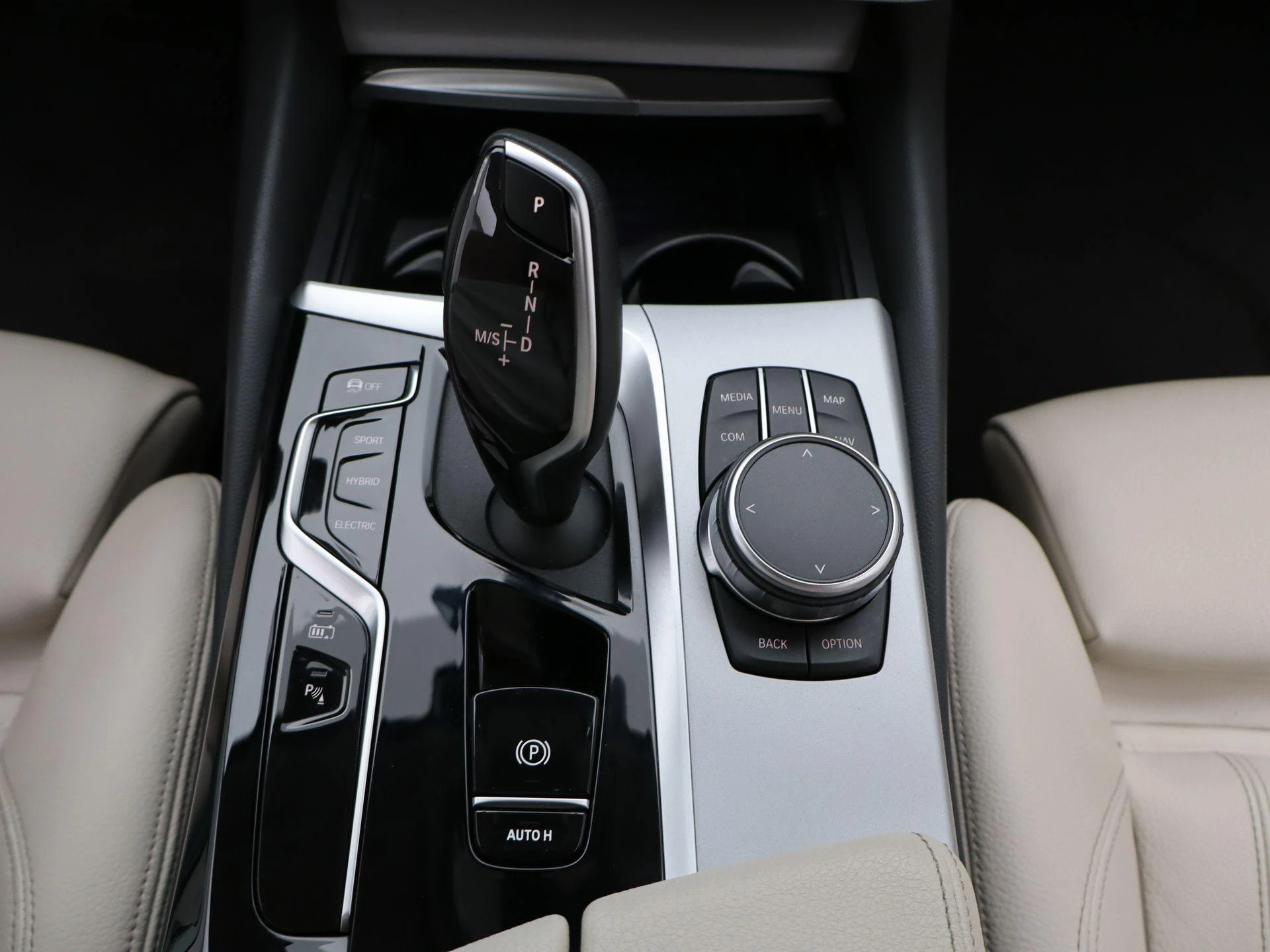 BMW-5 Serie-image-9