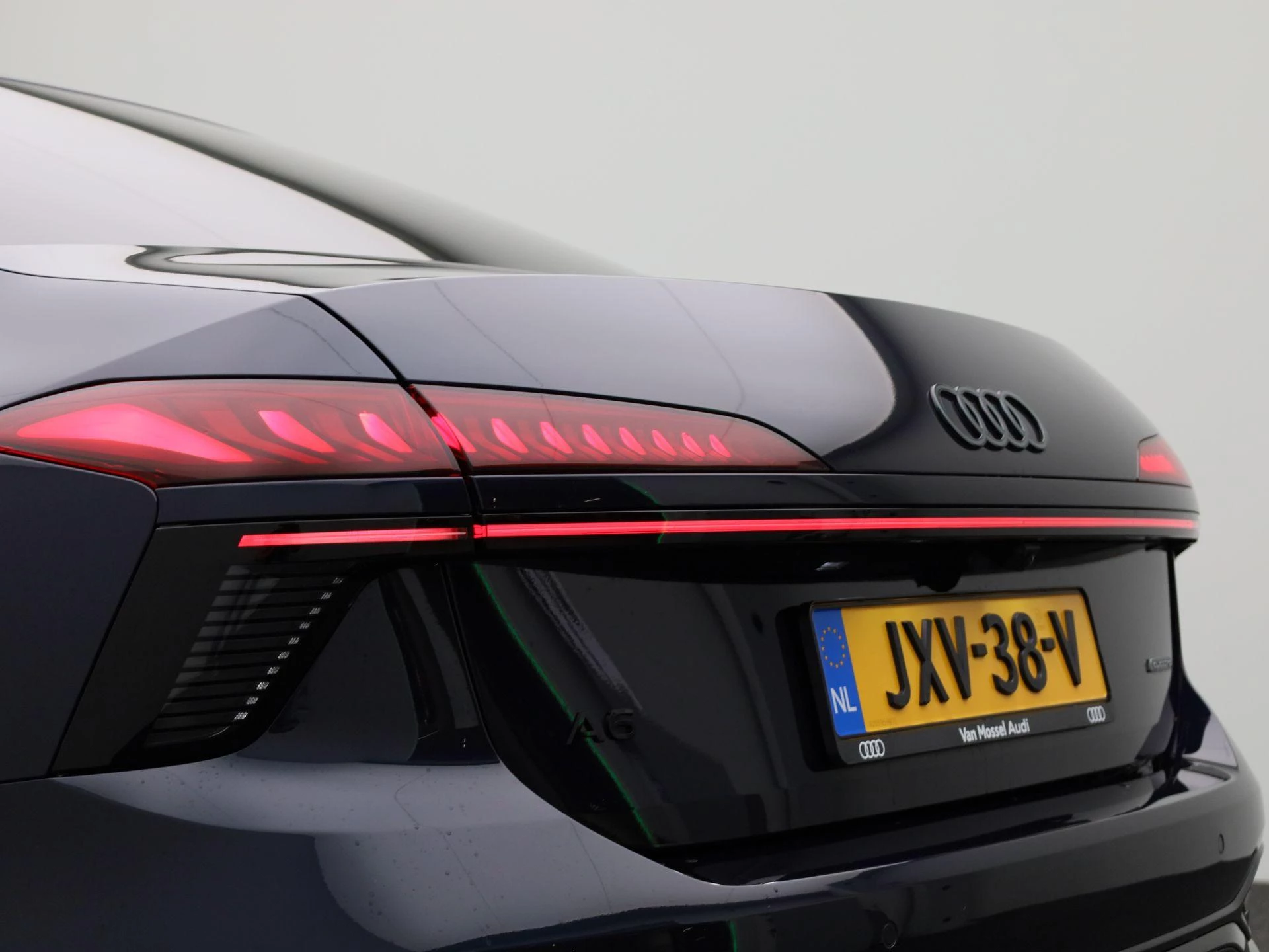 Audi A6 Limousine 2.0 e-hybrid quattro S Edition 299 PK