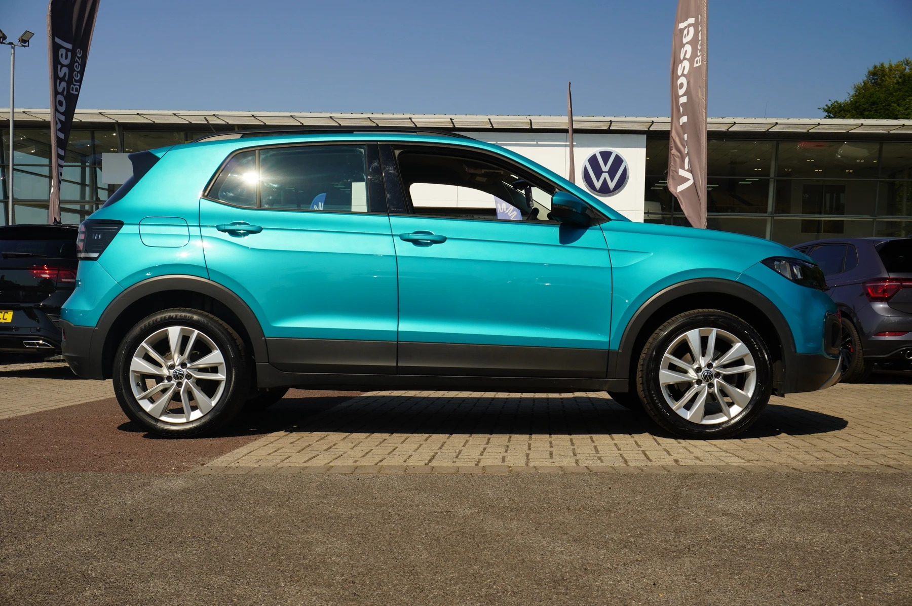 Volkswagen-T-Cross-image-3