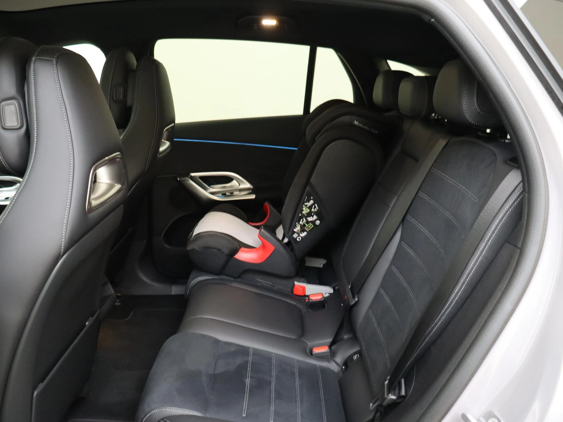 Mercedes-Benz-GLC-image-15