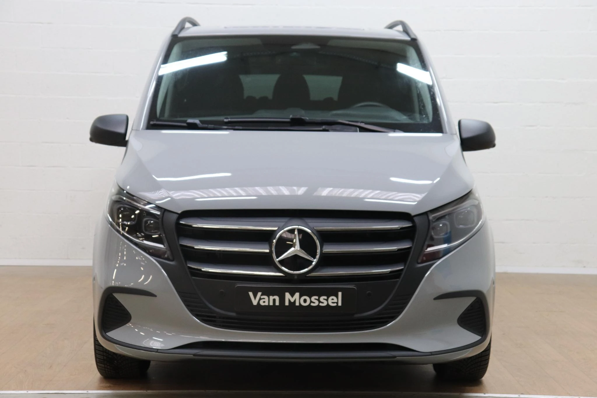 Mercedes-Benz-Vito-image-1