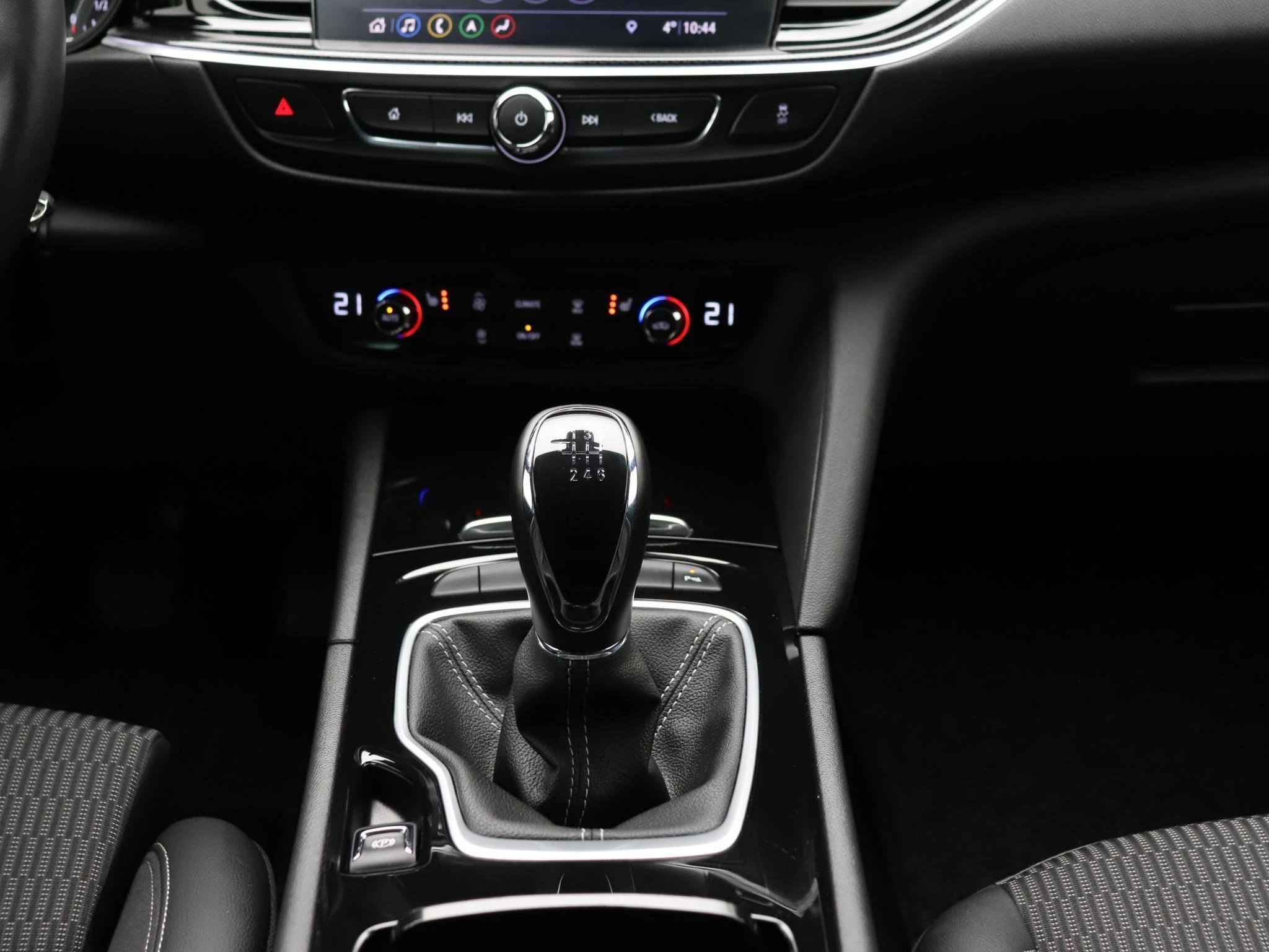 Opel-Insignia-image-16