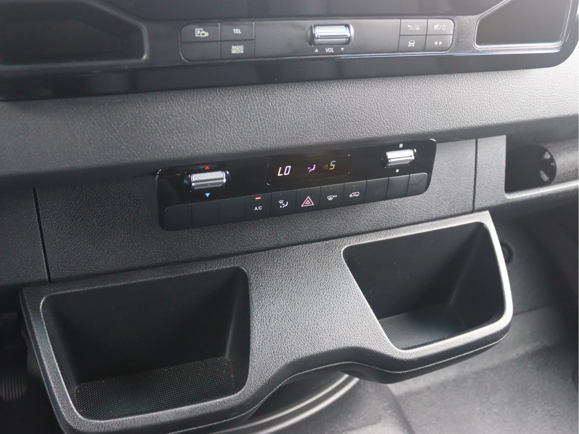 Mercedes-Benz-Sprinter-image-10