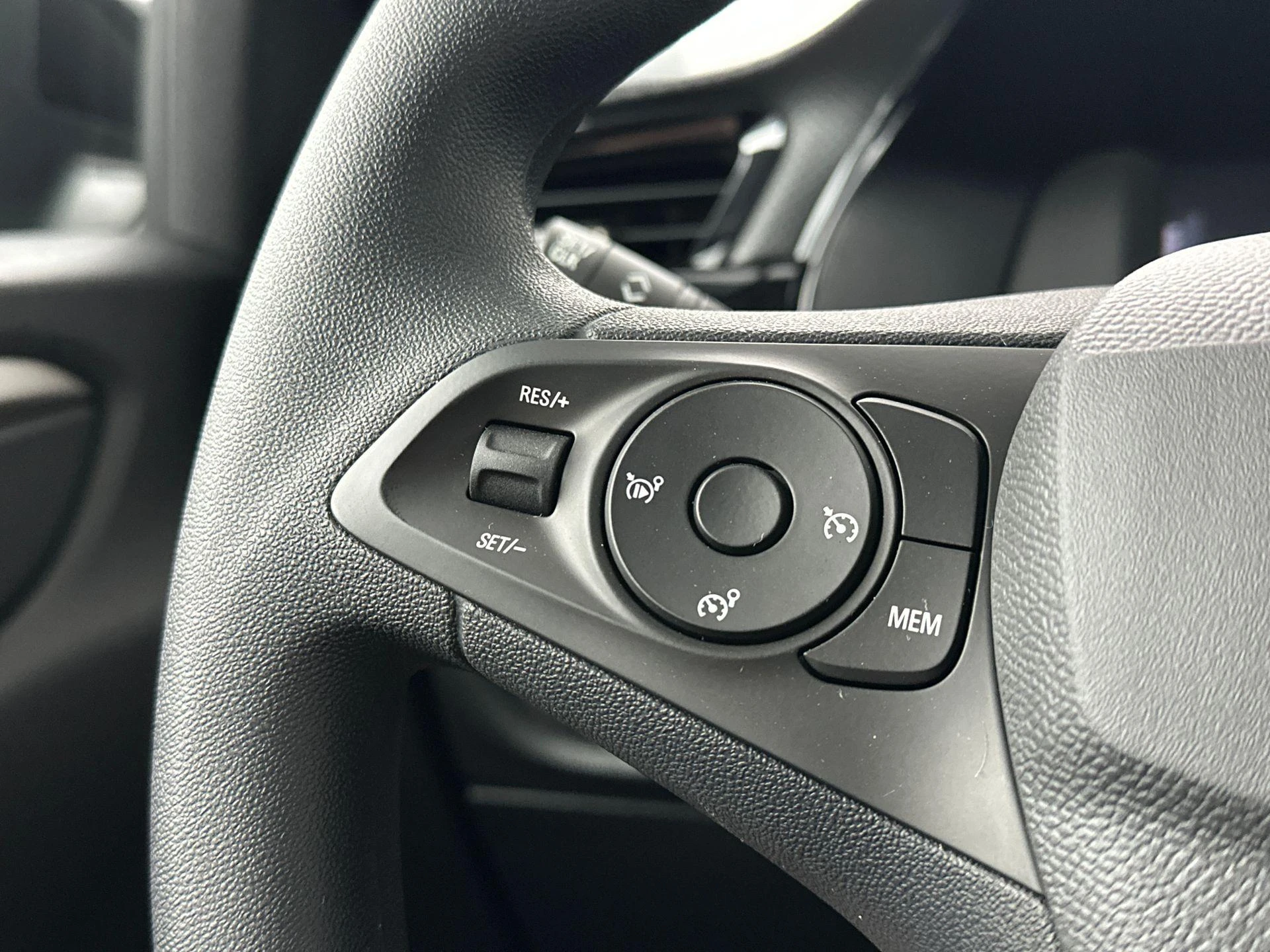 Opel-Corsa-e-image-13