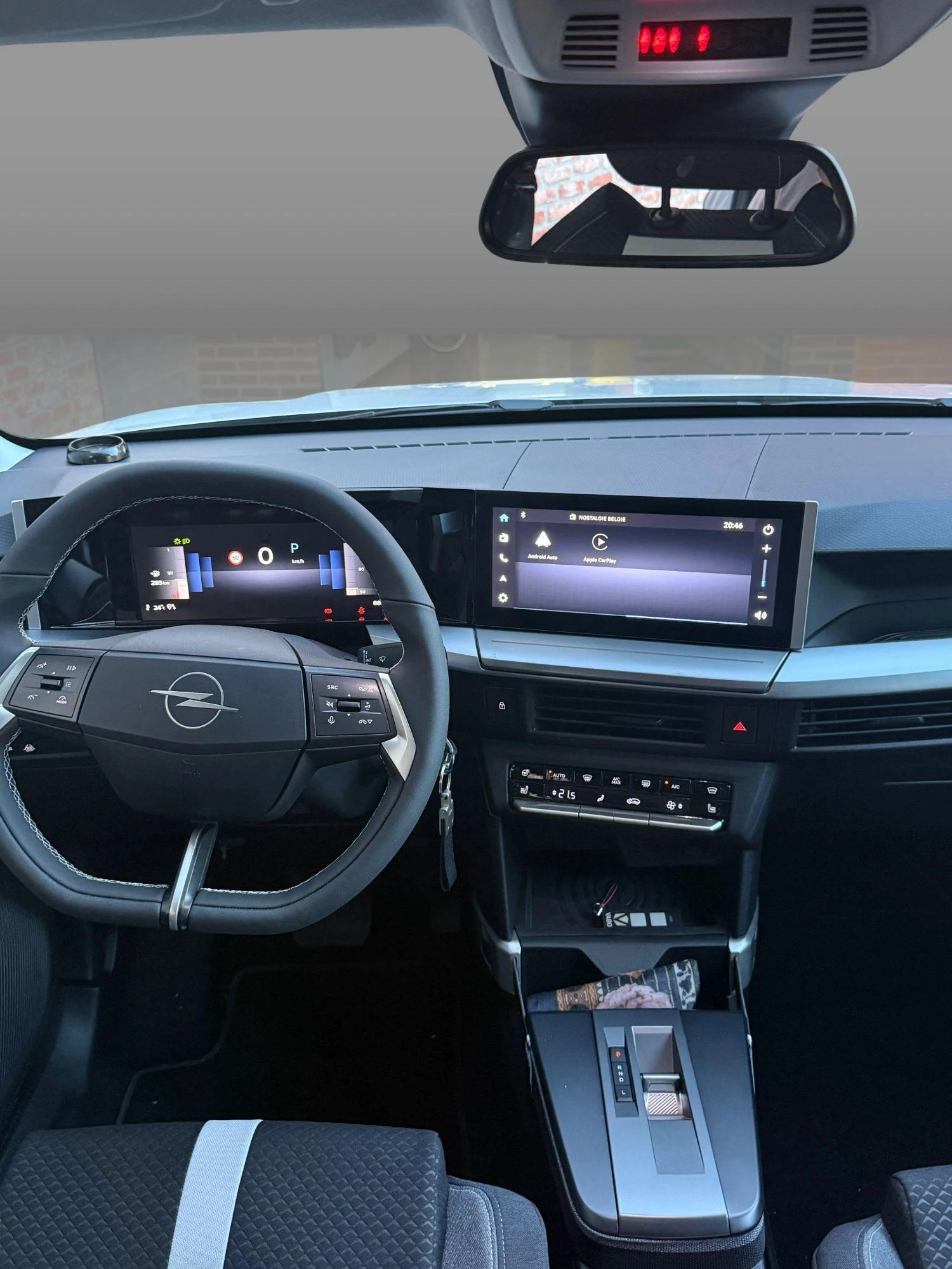 Opel-Frontera-image-12