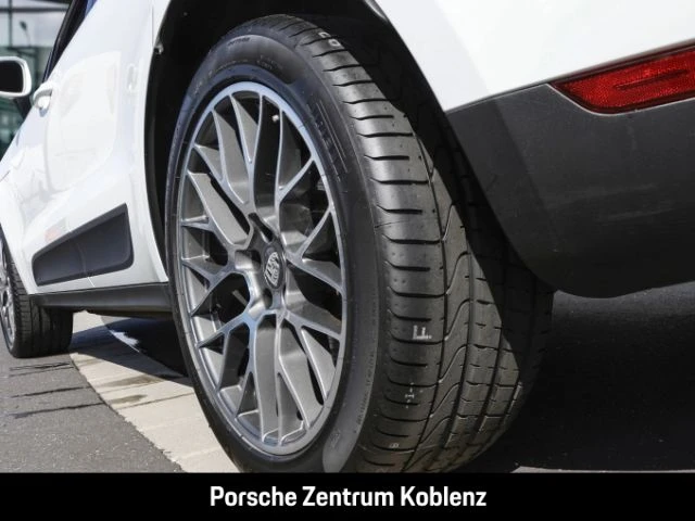 Porsche-Macan-image-9