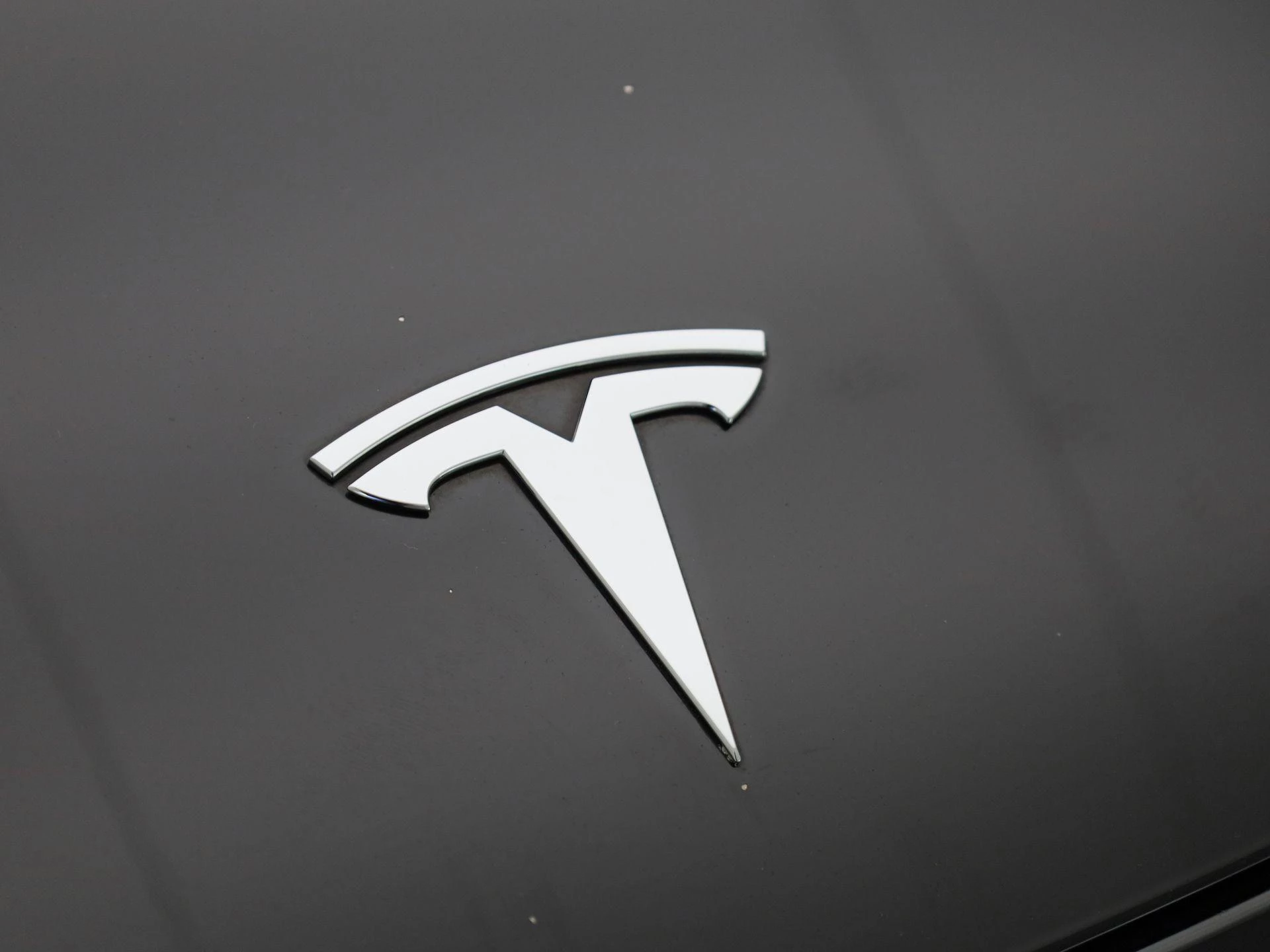 Tesla Model Y Hinterradantrieb RWD