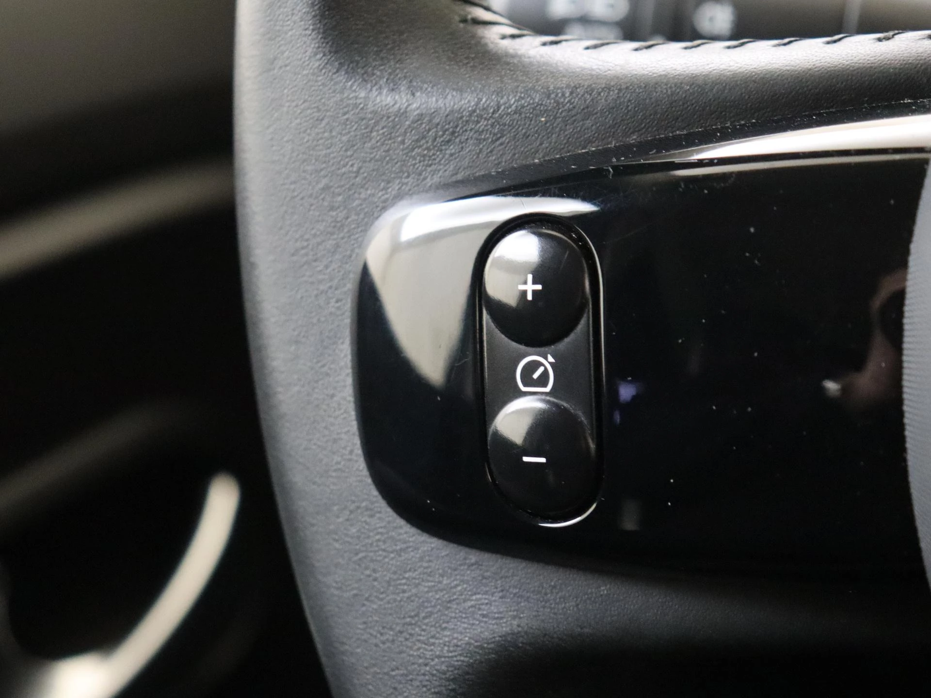 Renault-Twingo-image-15