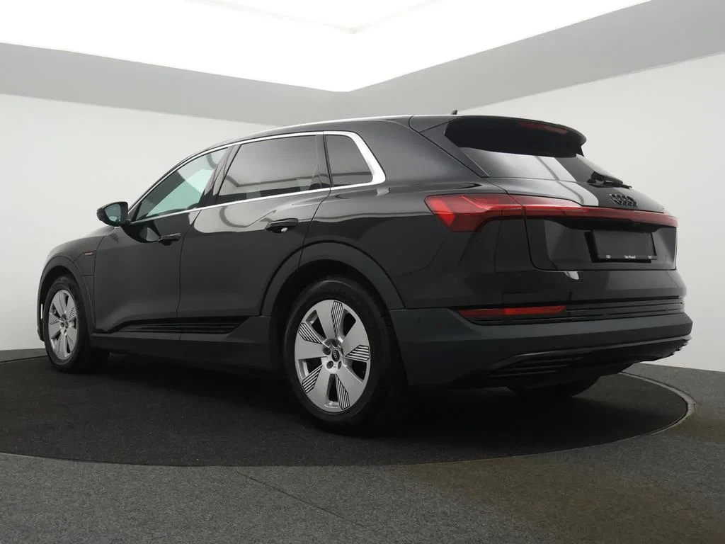 Audi-e-tron-image-5