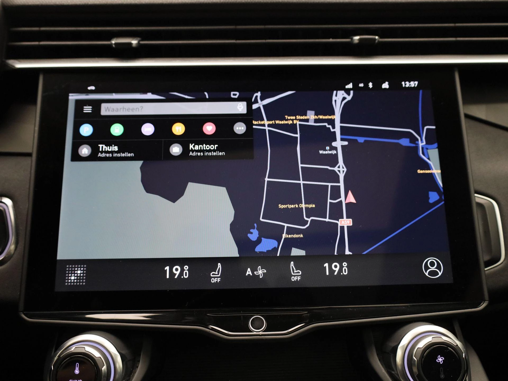Lynk & Co-01-image-16