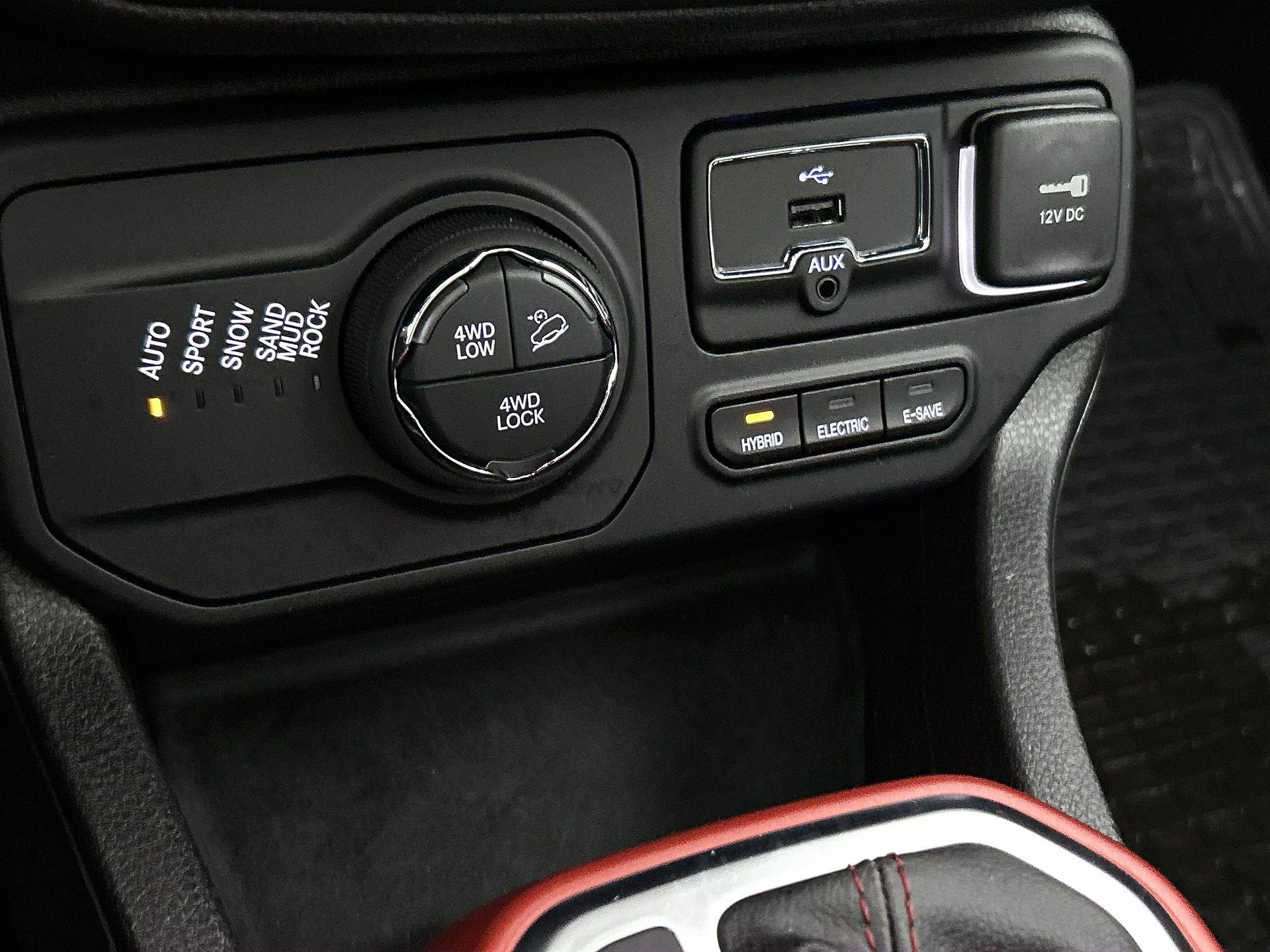Jeep-Renegade-image-29