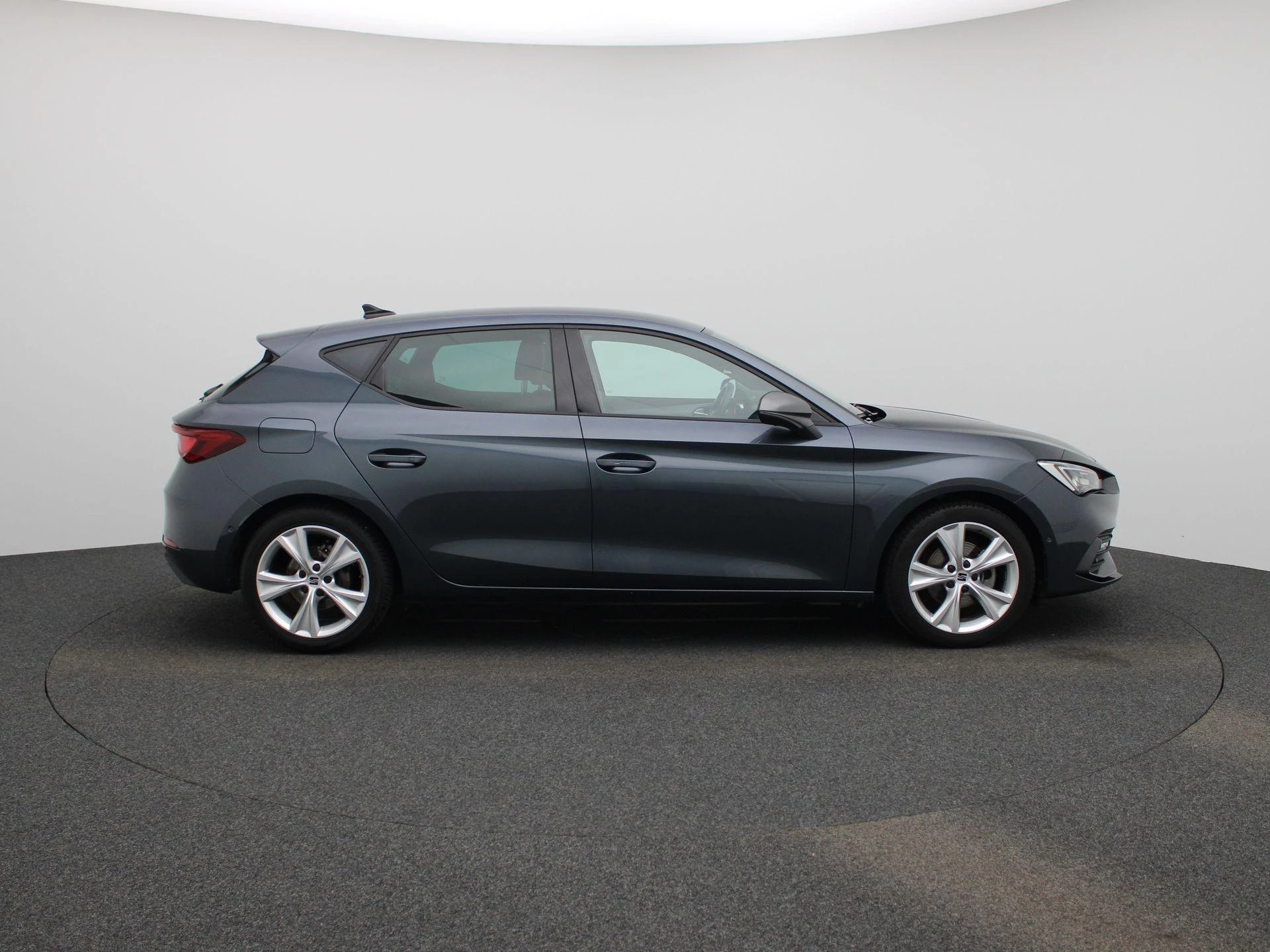 SEAT-Leon-image-5