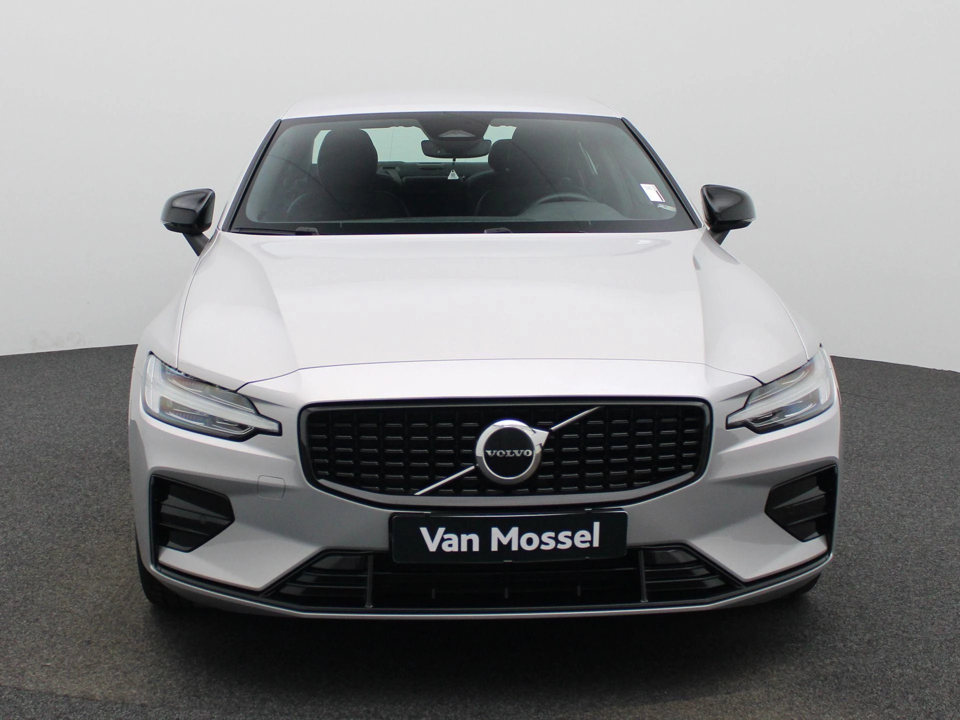 Volvo-S60-image-2