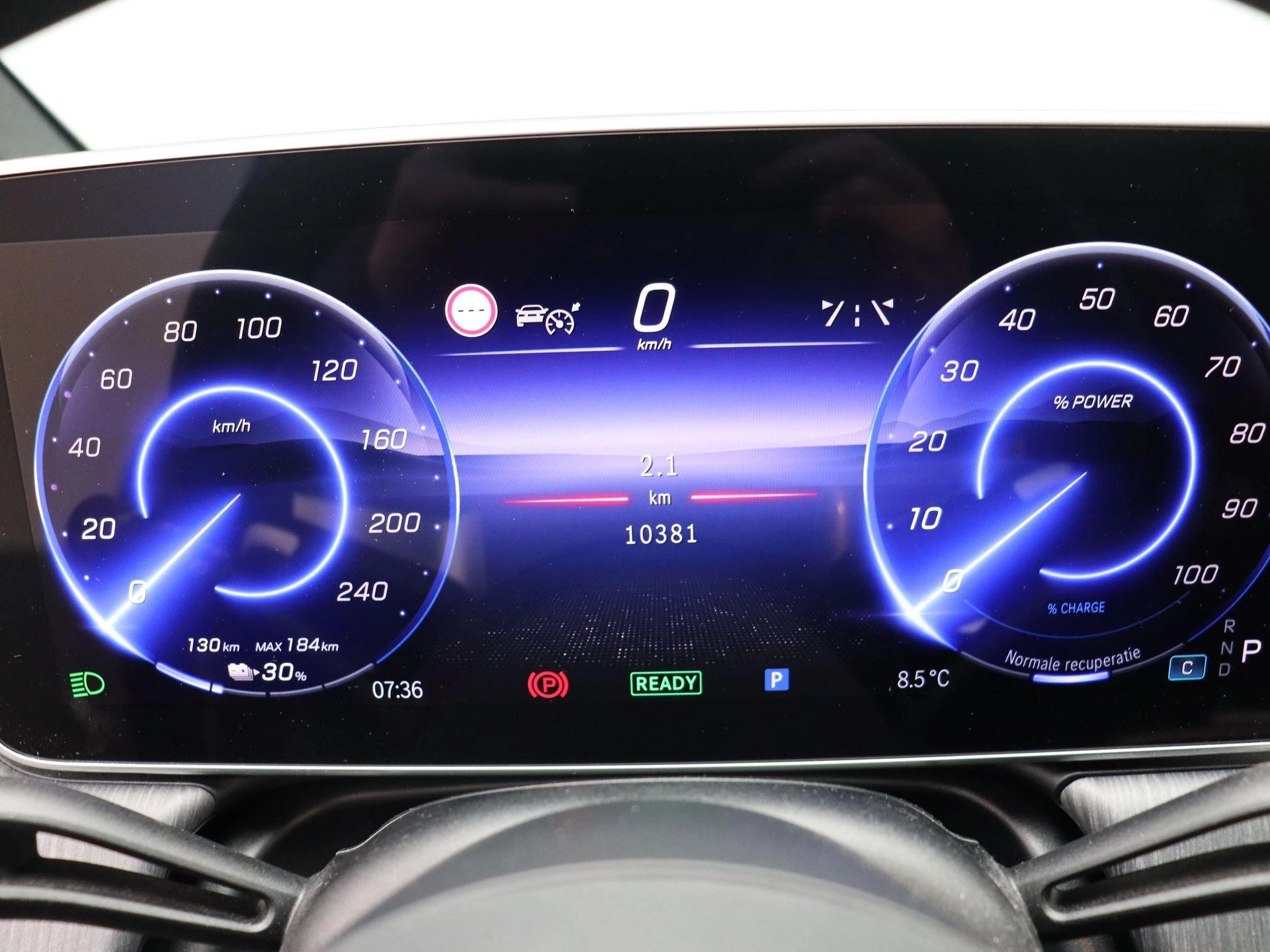 Mercedes-Benz EQE 300 AMG Line + AIRMATIC + PANORAMISCH DAK +