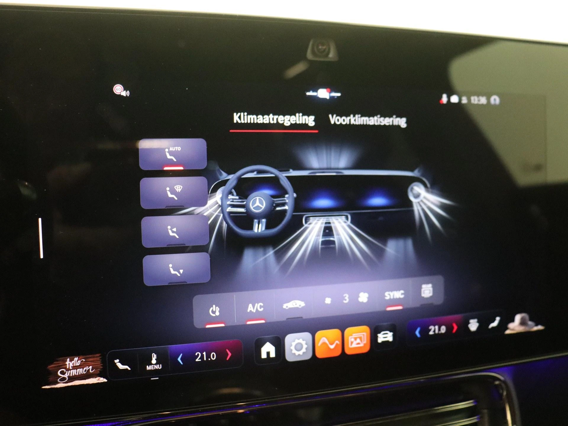 Mercedes-Benz-CLA-image-19