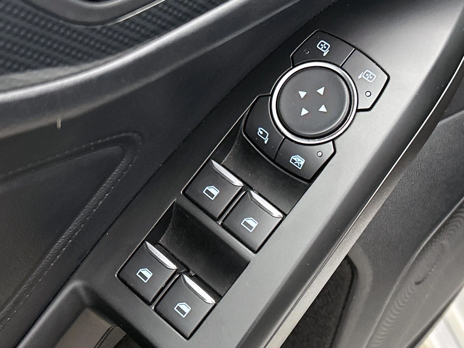 Ford-Focus-image-13