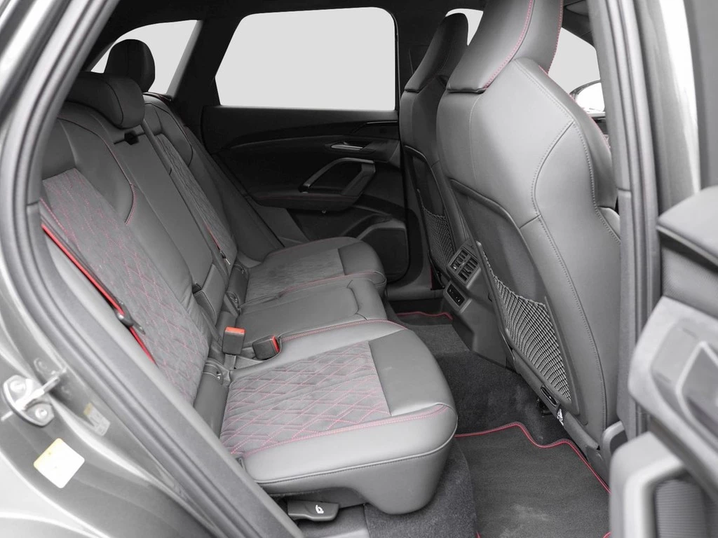 Audi Q5 2.0 TDI S line edition one Tech pro AHK Matrix
