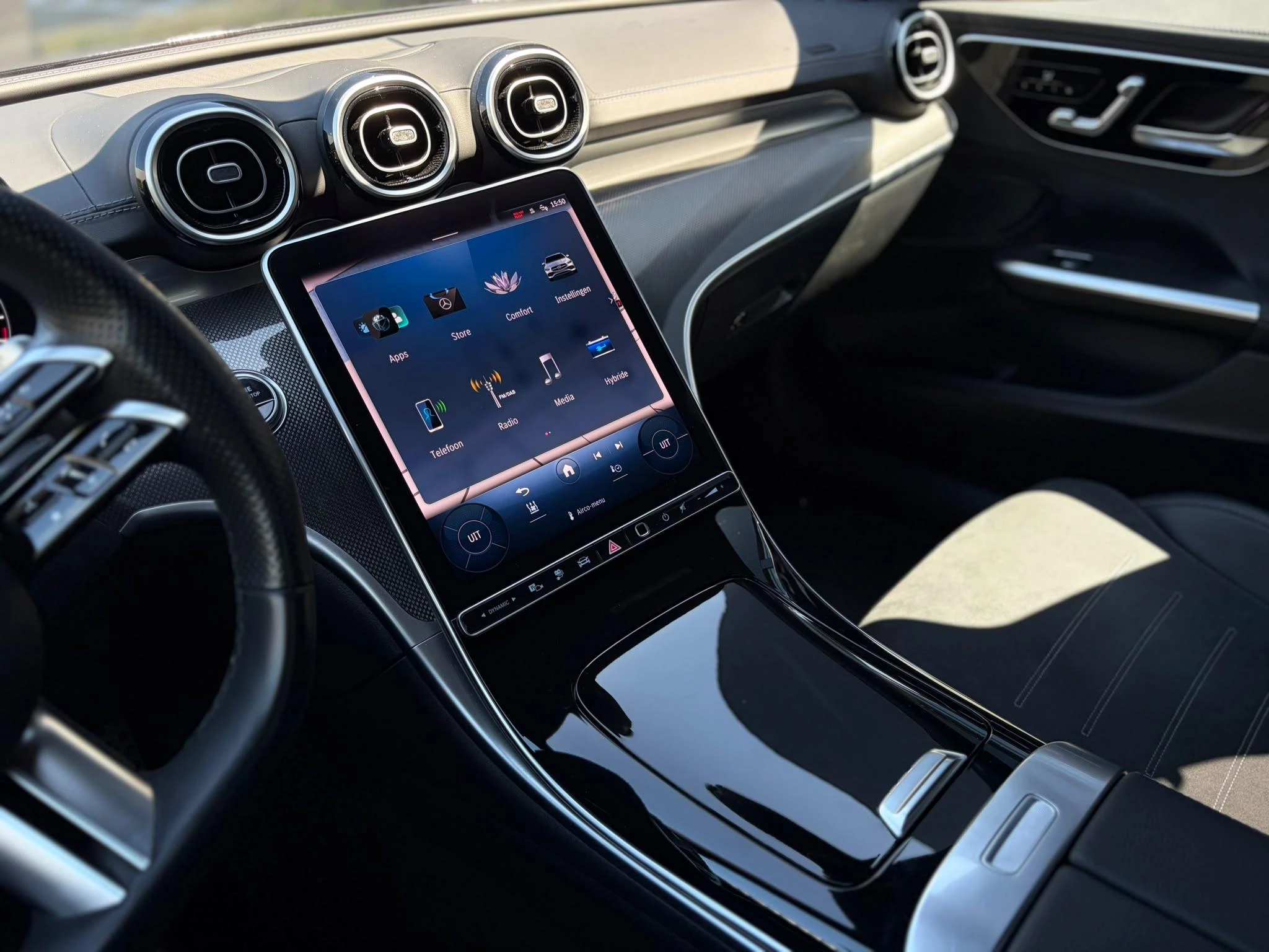 Mercedes-Benz C-Klasse 300 e AMG Line + CARPLAY + LED + CAMERA + NIGHTPAKKET +