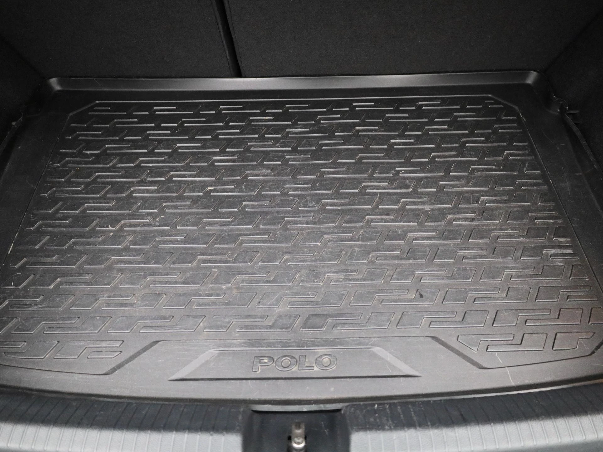 Volkswagen-Polo-image-11