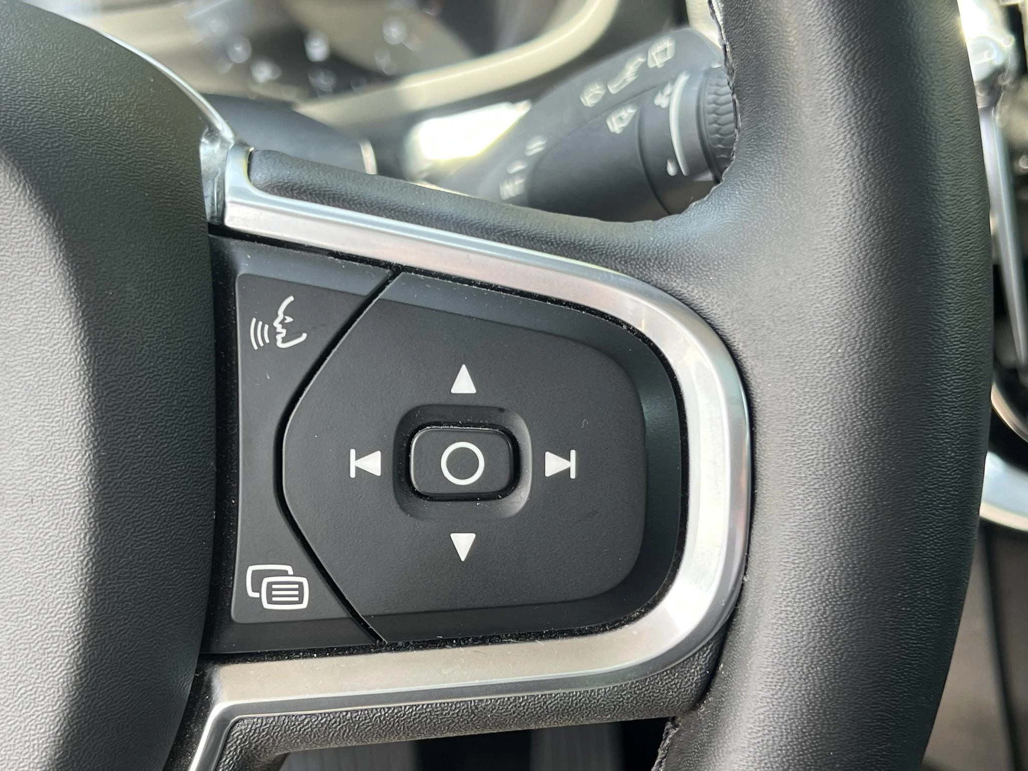 Volvo-V60-image-13