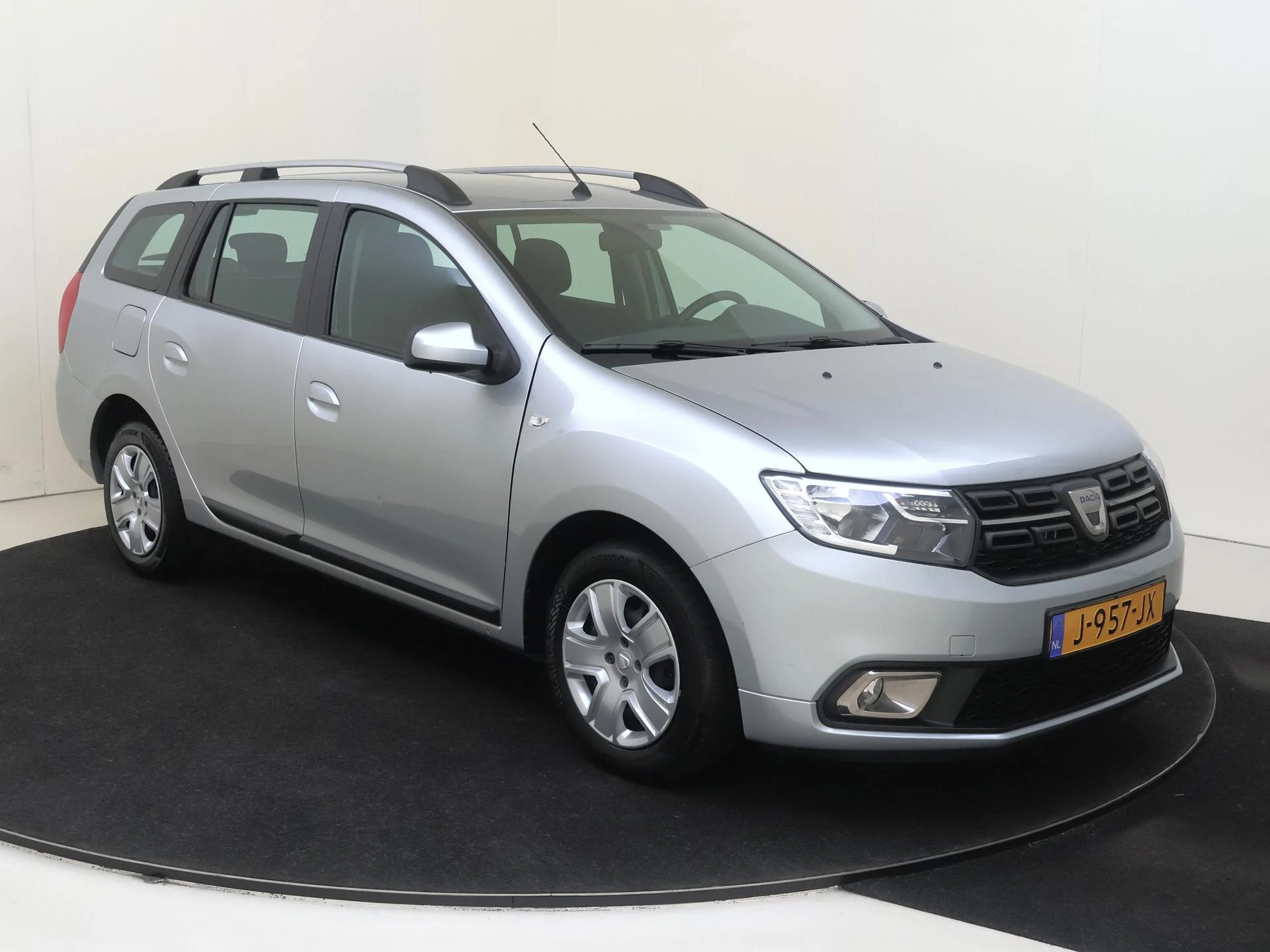 Dacia-Logan-image-1