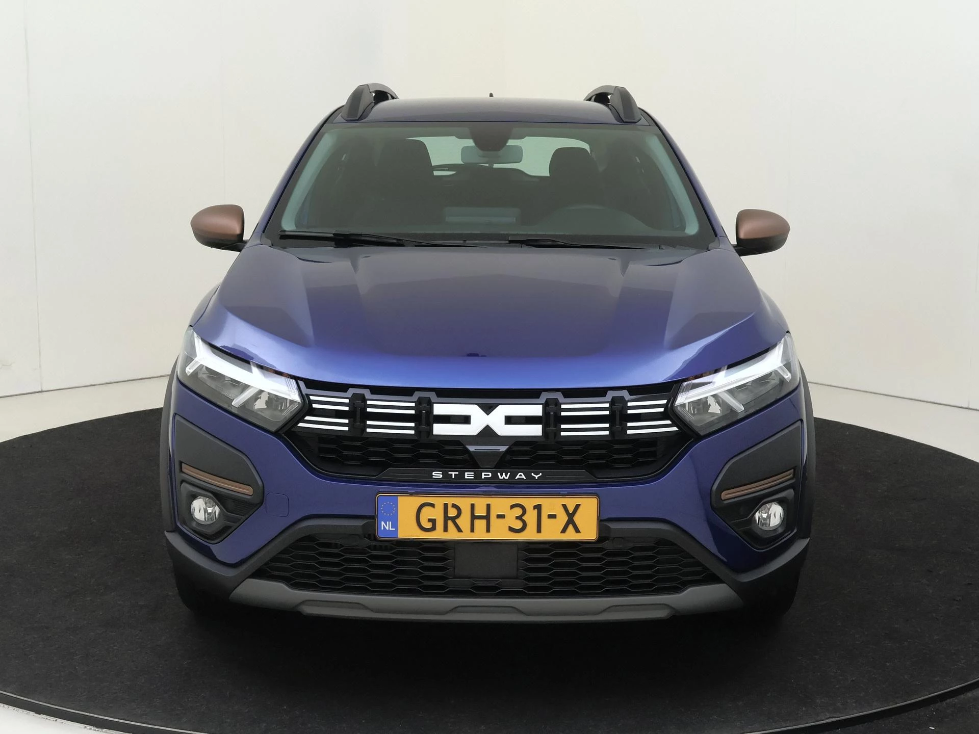 Dacia-Sandero Stepway-image-5