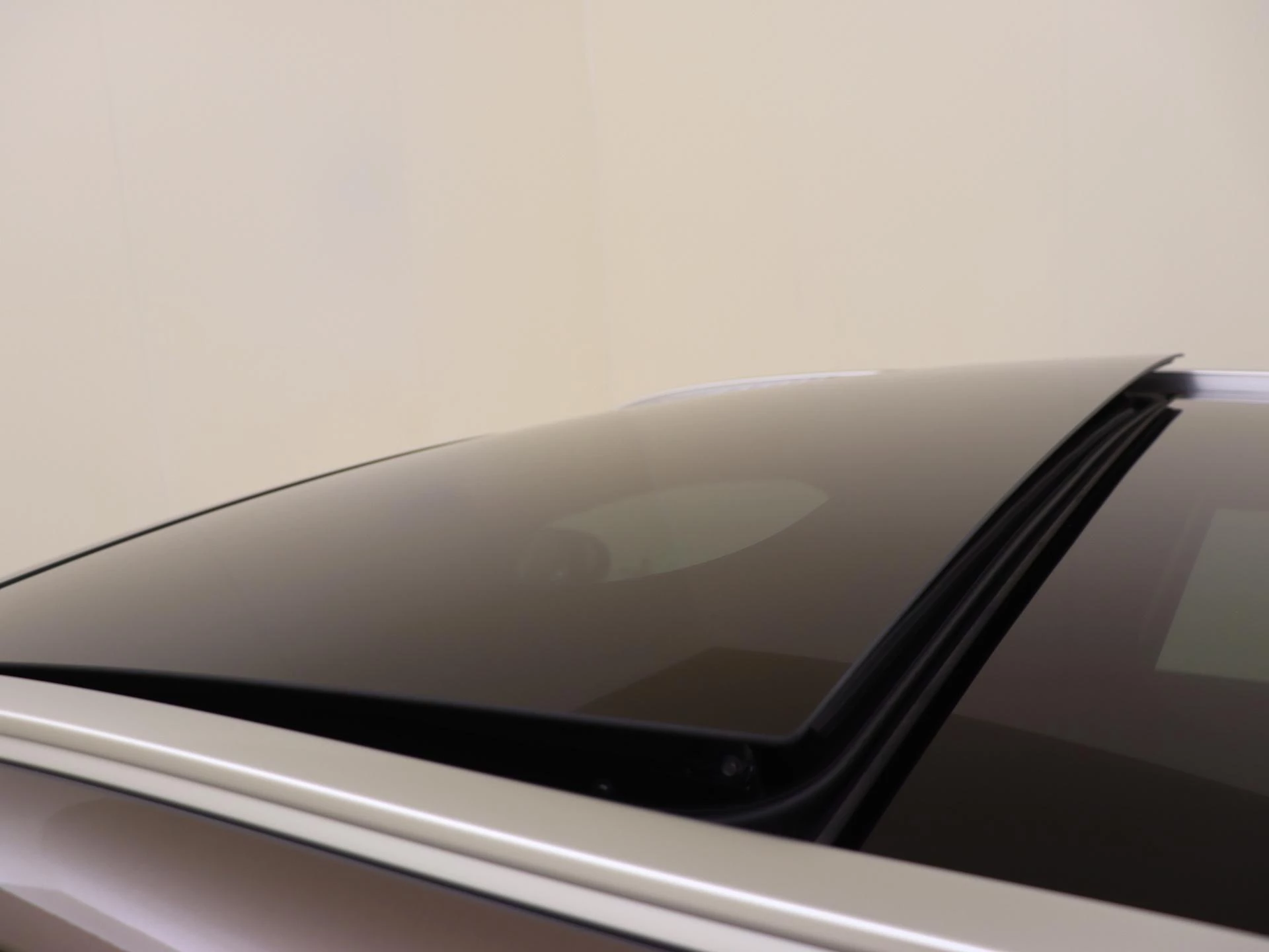 Mercedes-Benz-E-Klasse-image-27