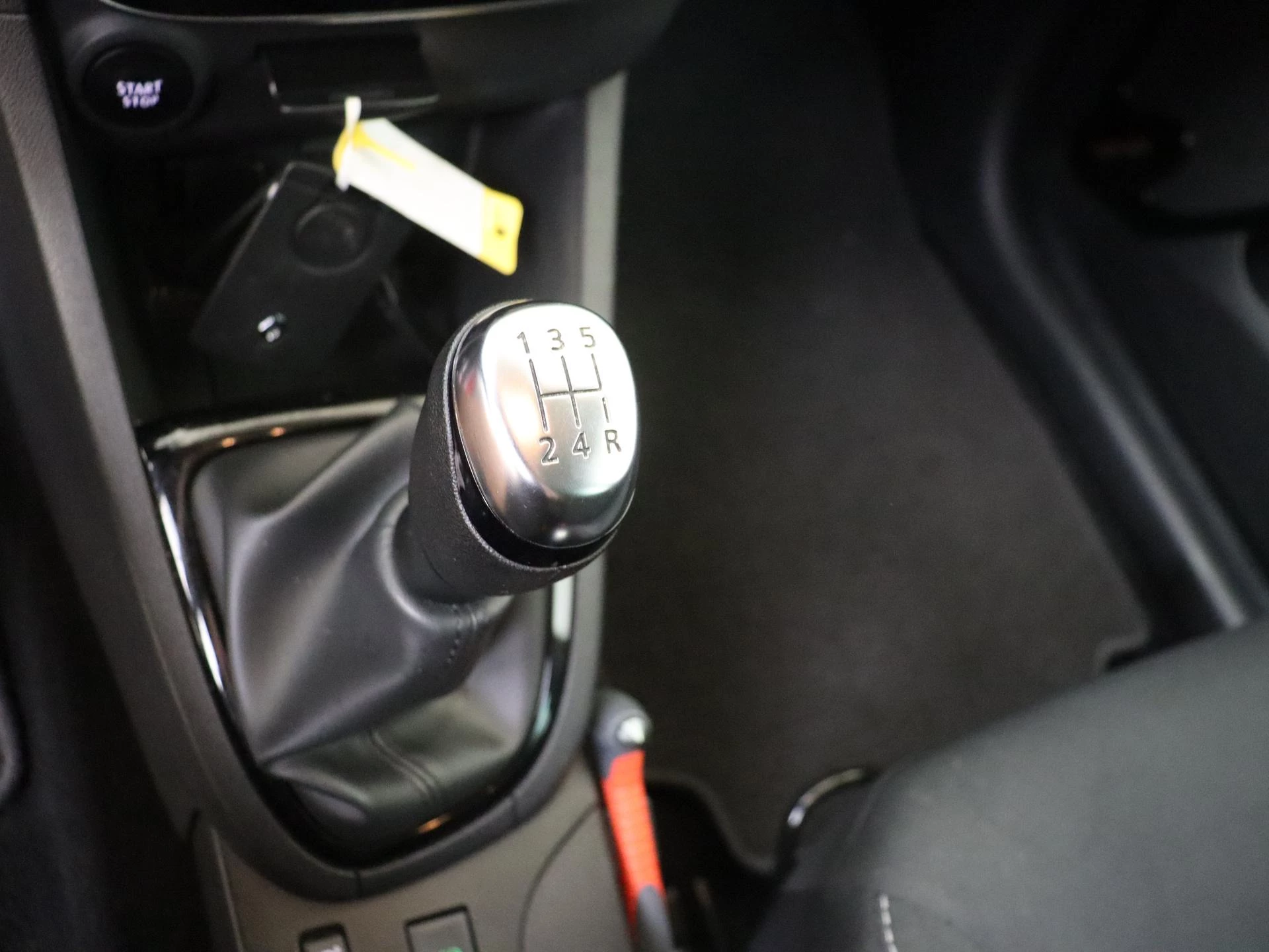 Renault-Clio-image-14