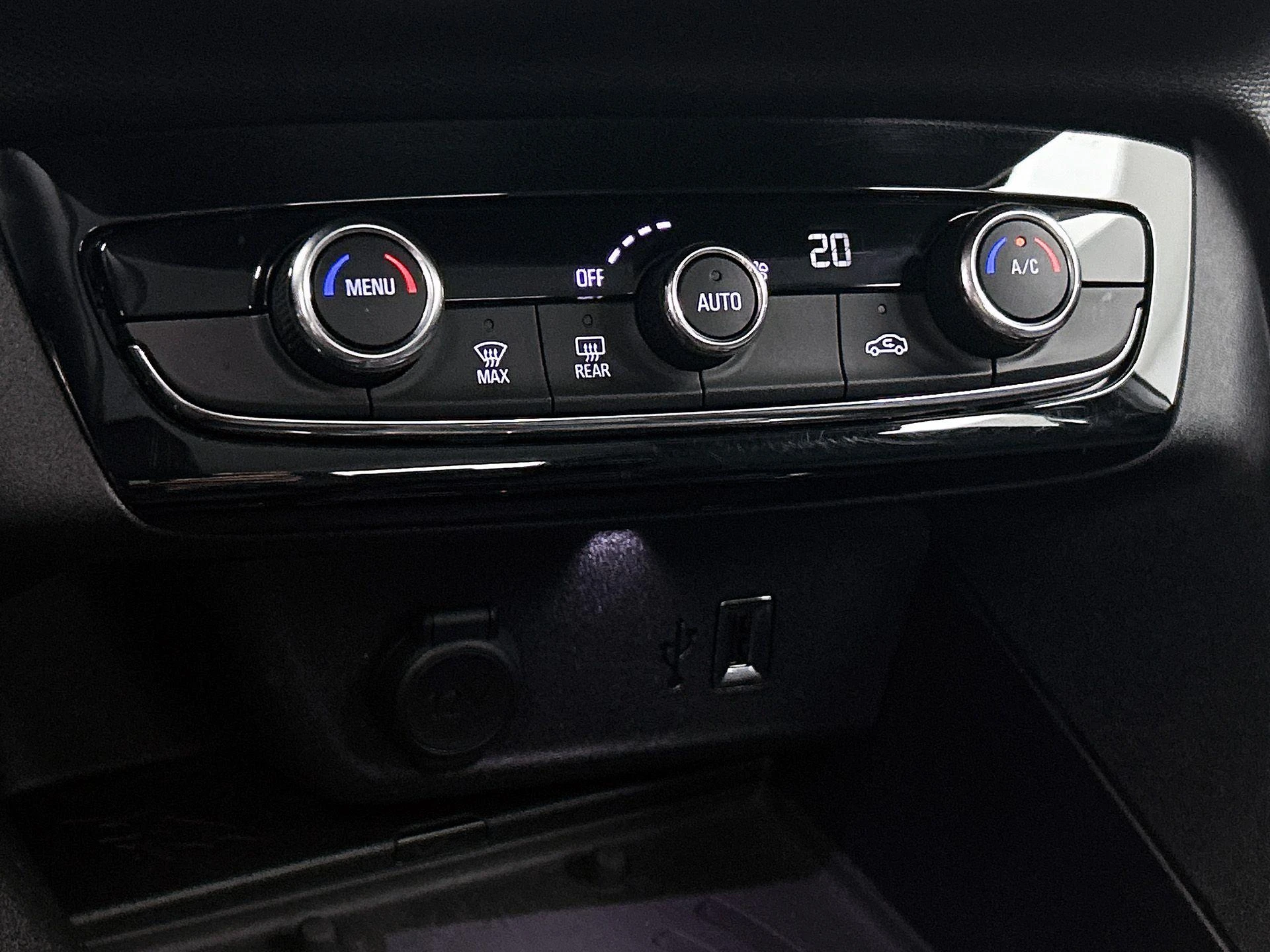 Opel-Corsa-image-19