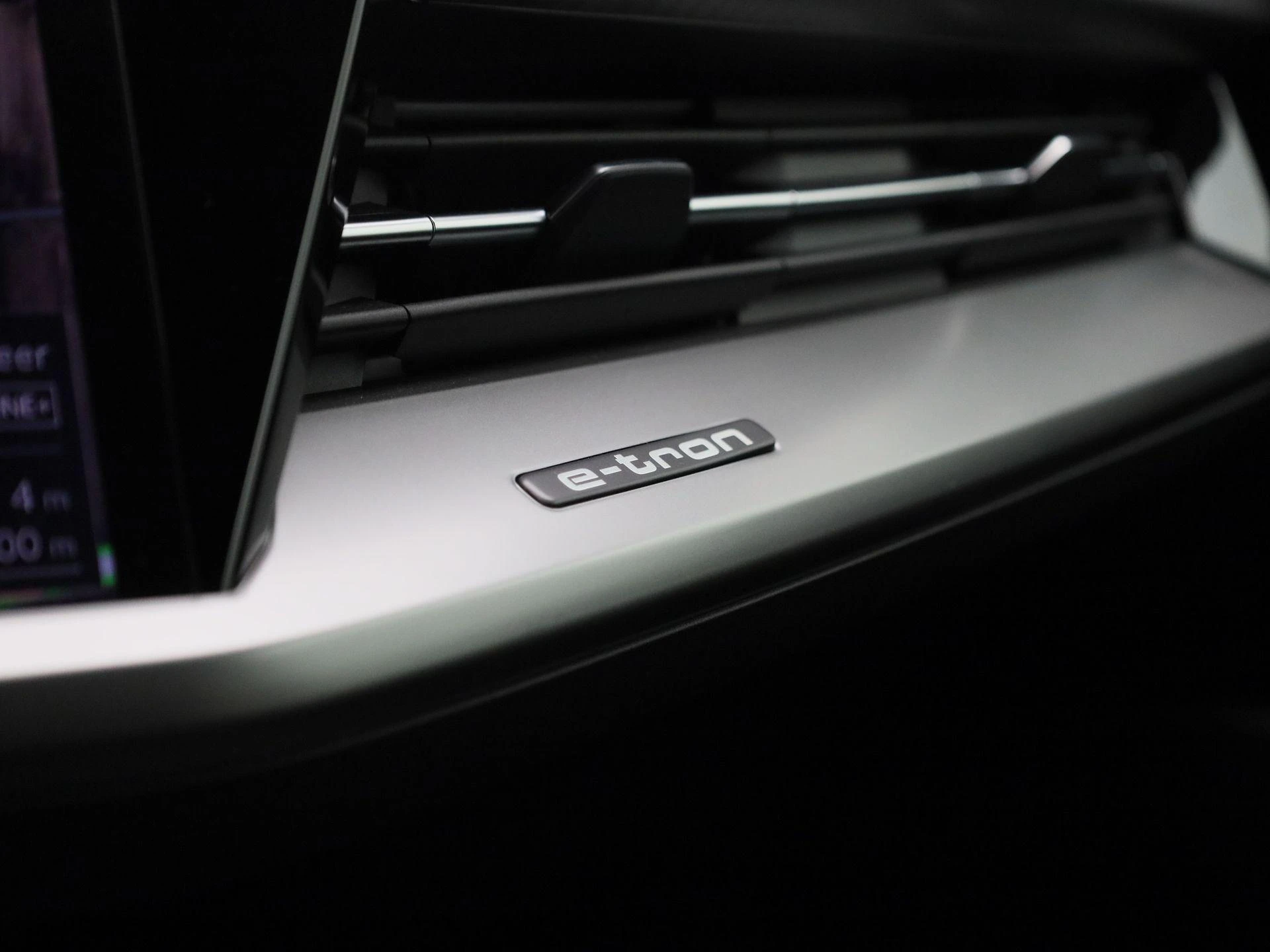 Audi-Q4 e-tron-image-28