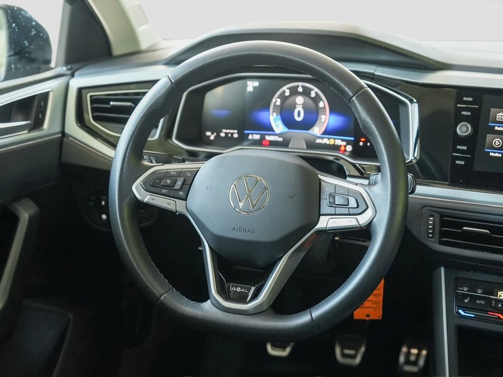 Volkswagen-Polo-image-11