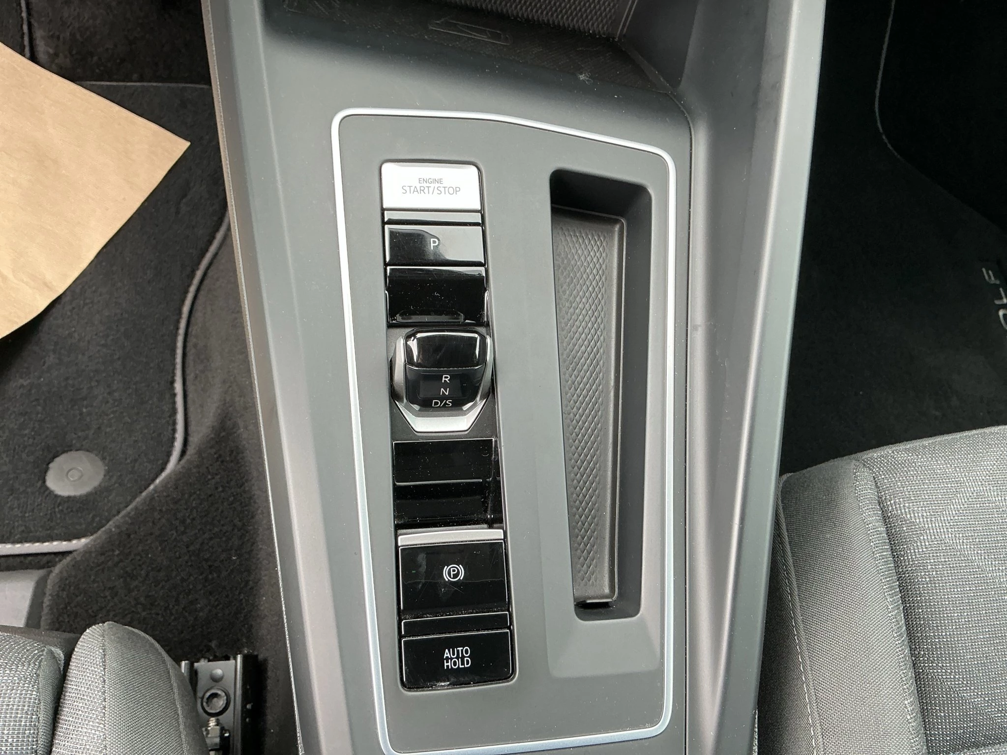 Volkswagen Golf VIII 1.0 eTSI Life OPF