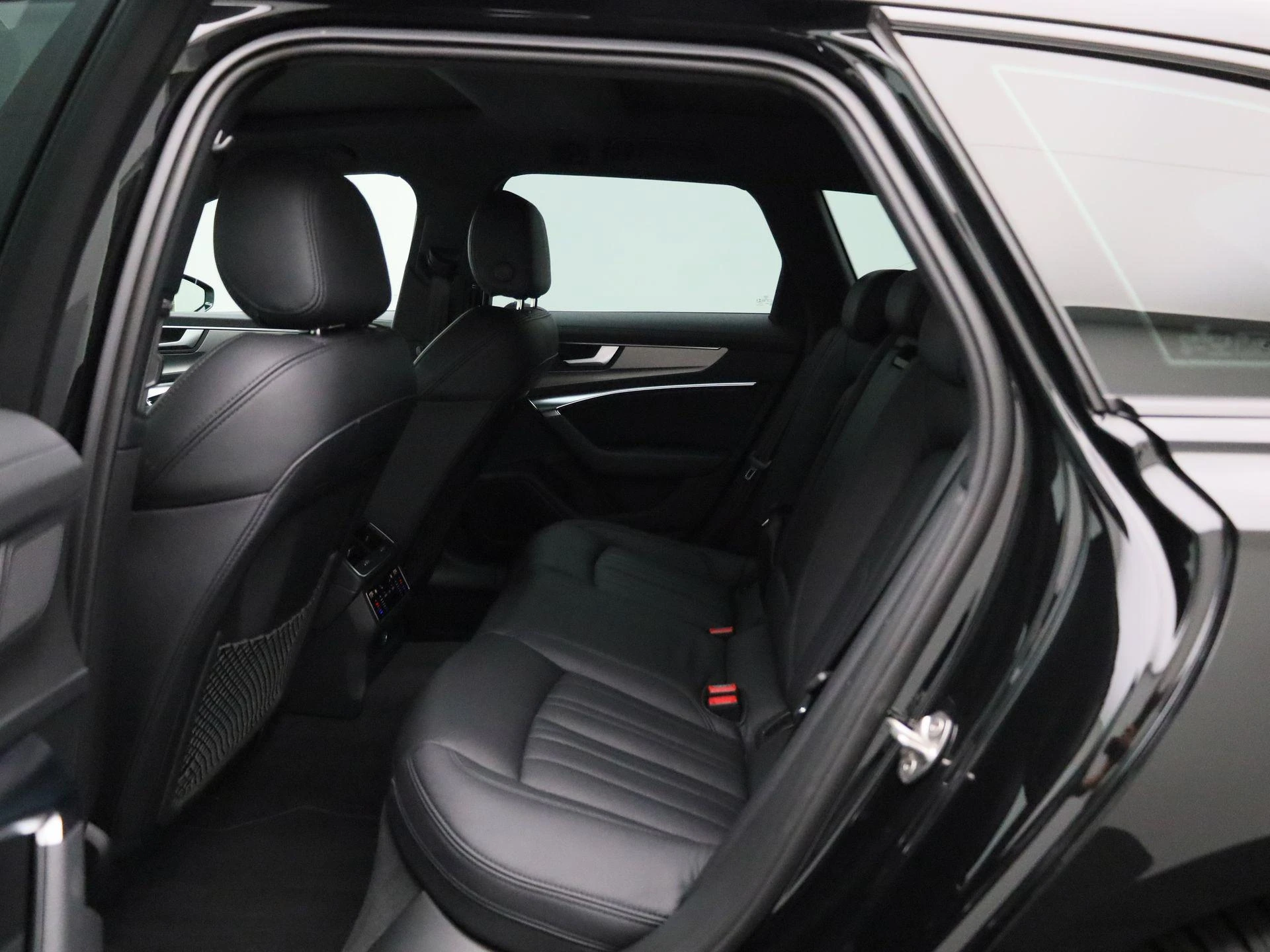 Audi-A6-image-9