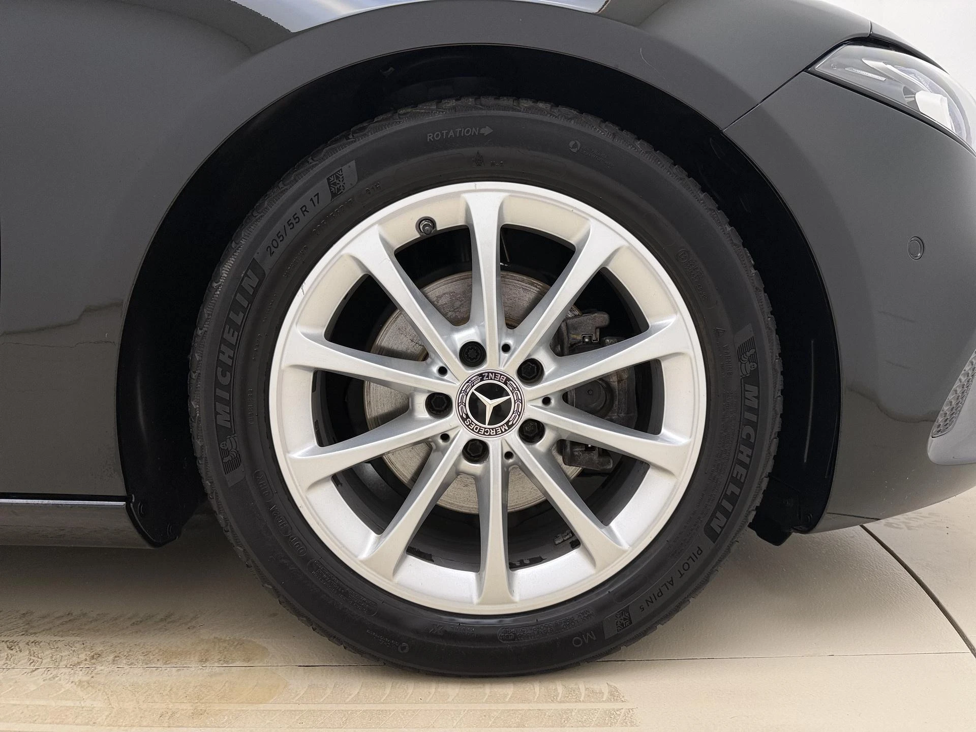 Mercedes-Benz-A-Klasse-image-5