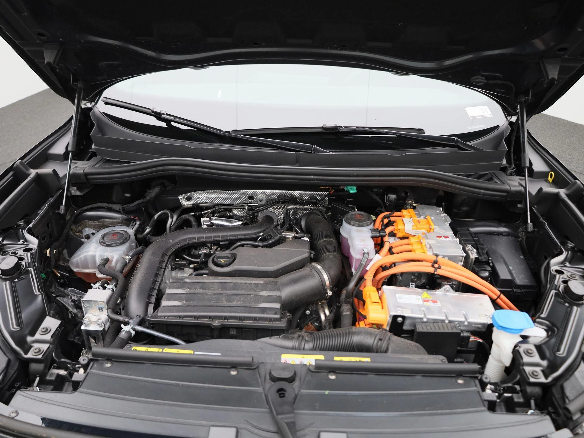 Volkswagen Tiguan 1.5 eHybrid R-Line Edition 204 PK|