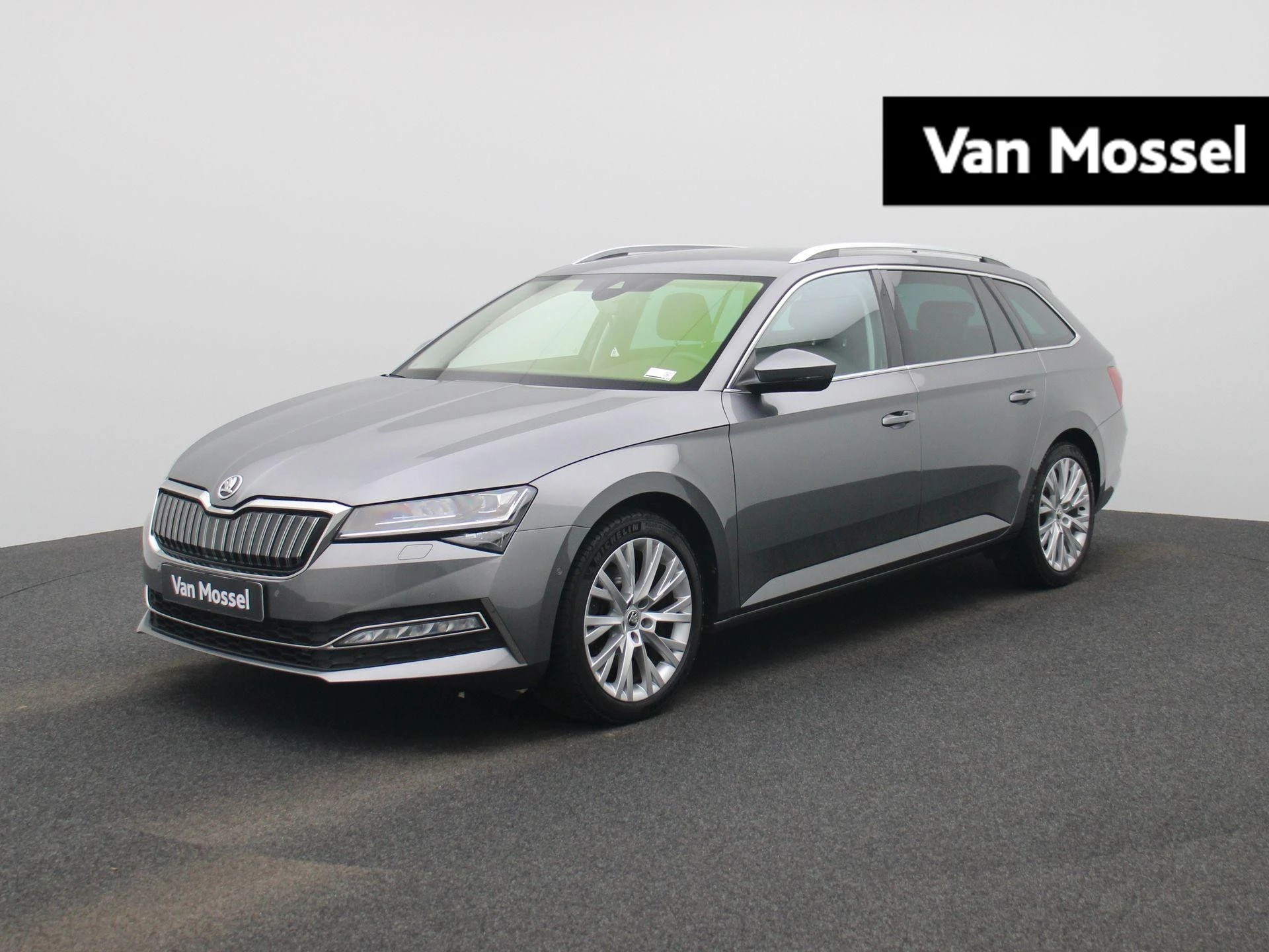 Škoda-Superb-image-0