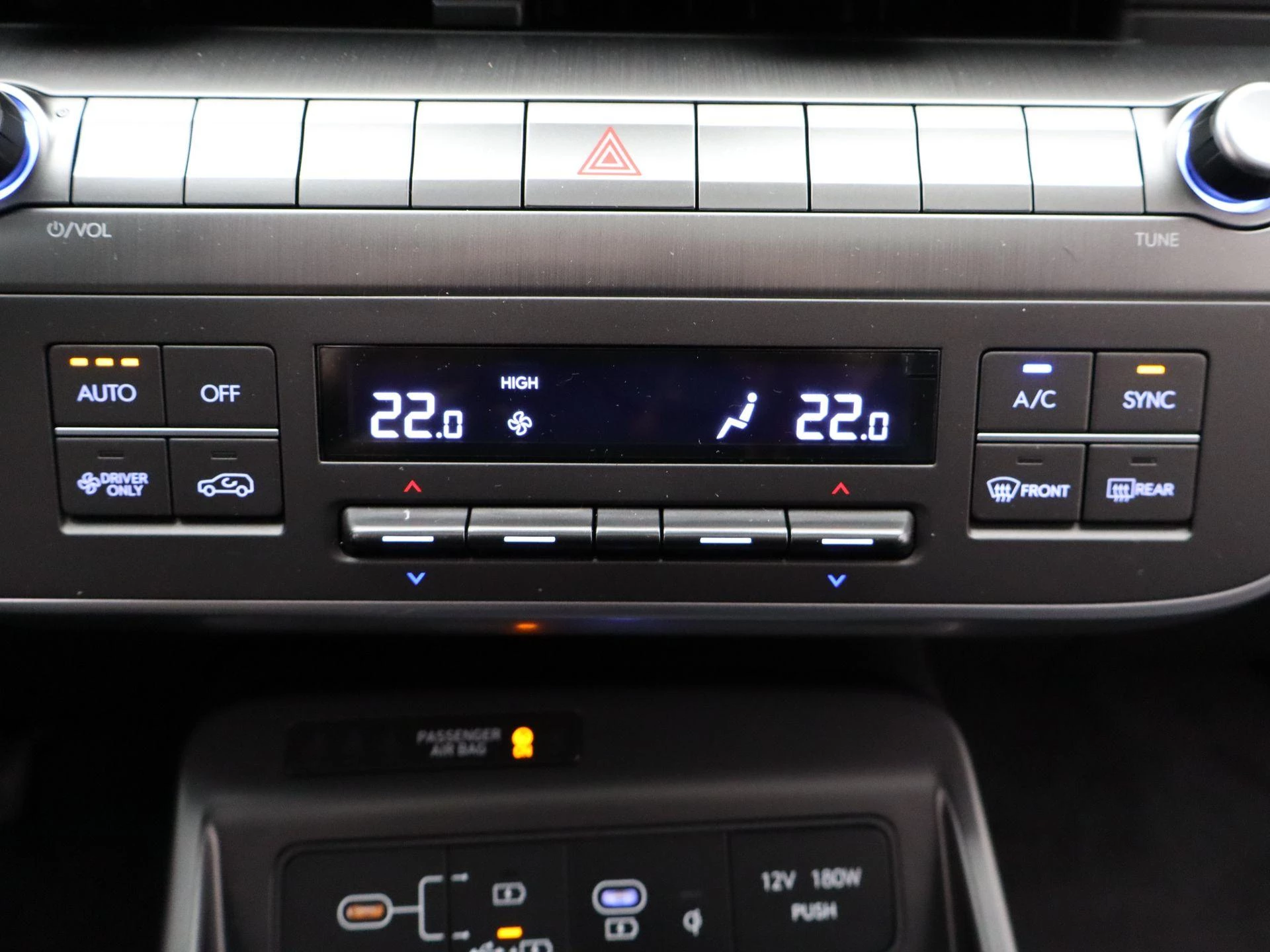 Hyundai Kona 1.6 GDI HEV Premium Sky