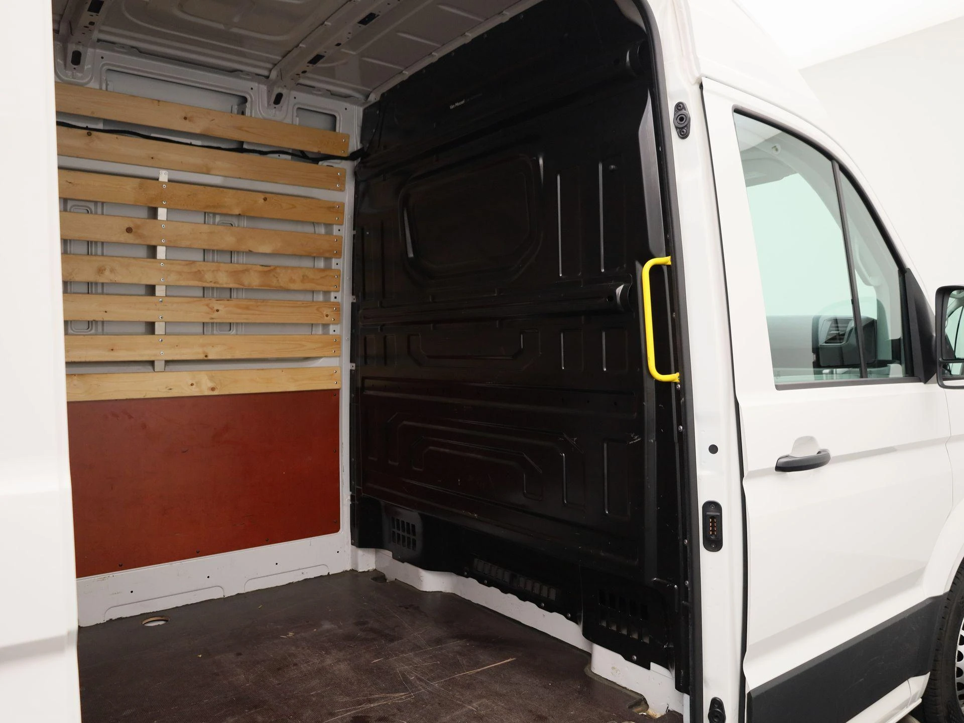 Volkswagen Crafter 2.0 TDI L3H3 Highline 140PK