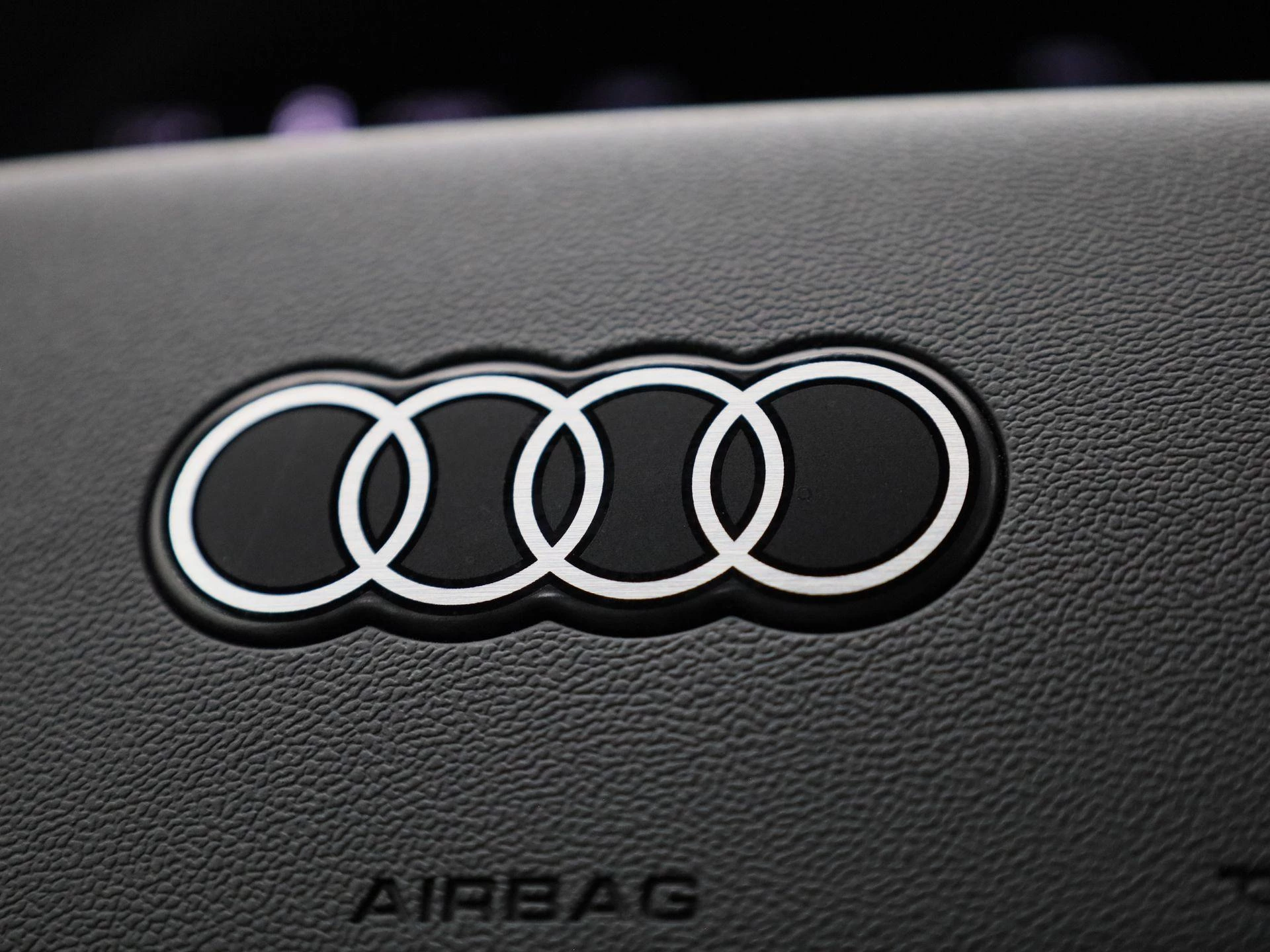Audi-Q6 e-tron-image-41