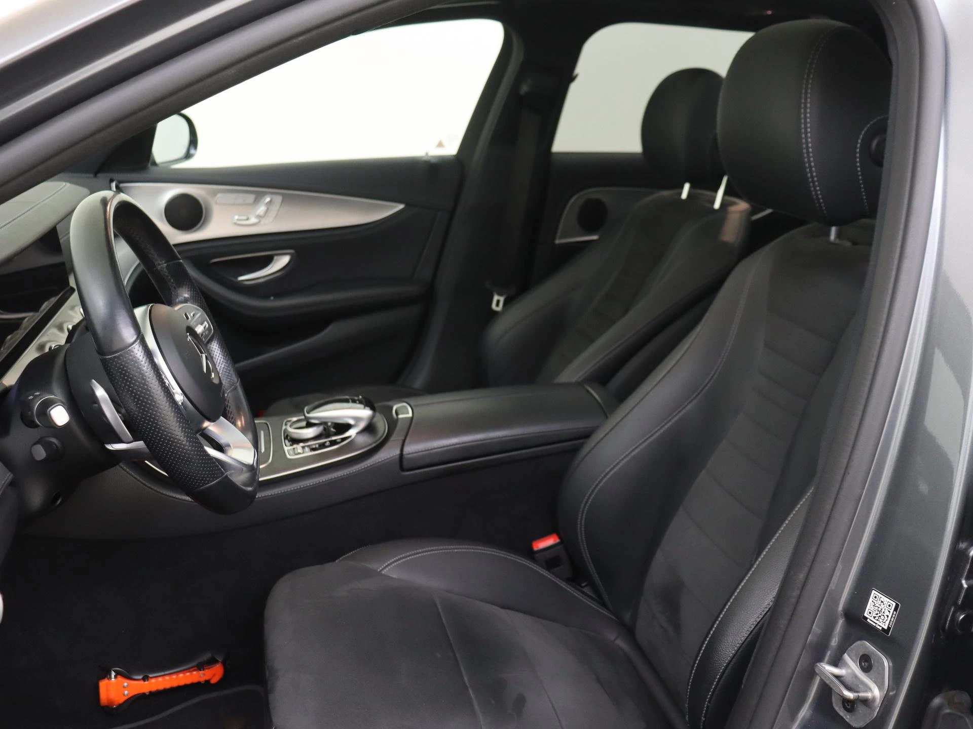 Mercedes-Benz-E-Klasse-image-10