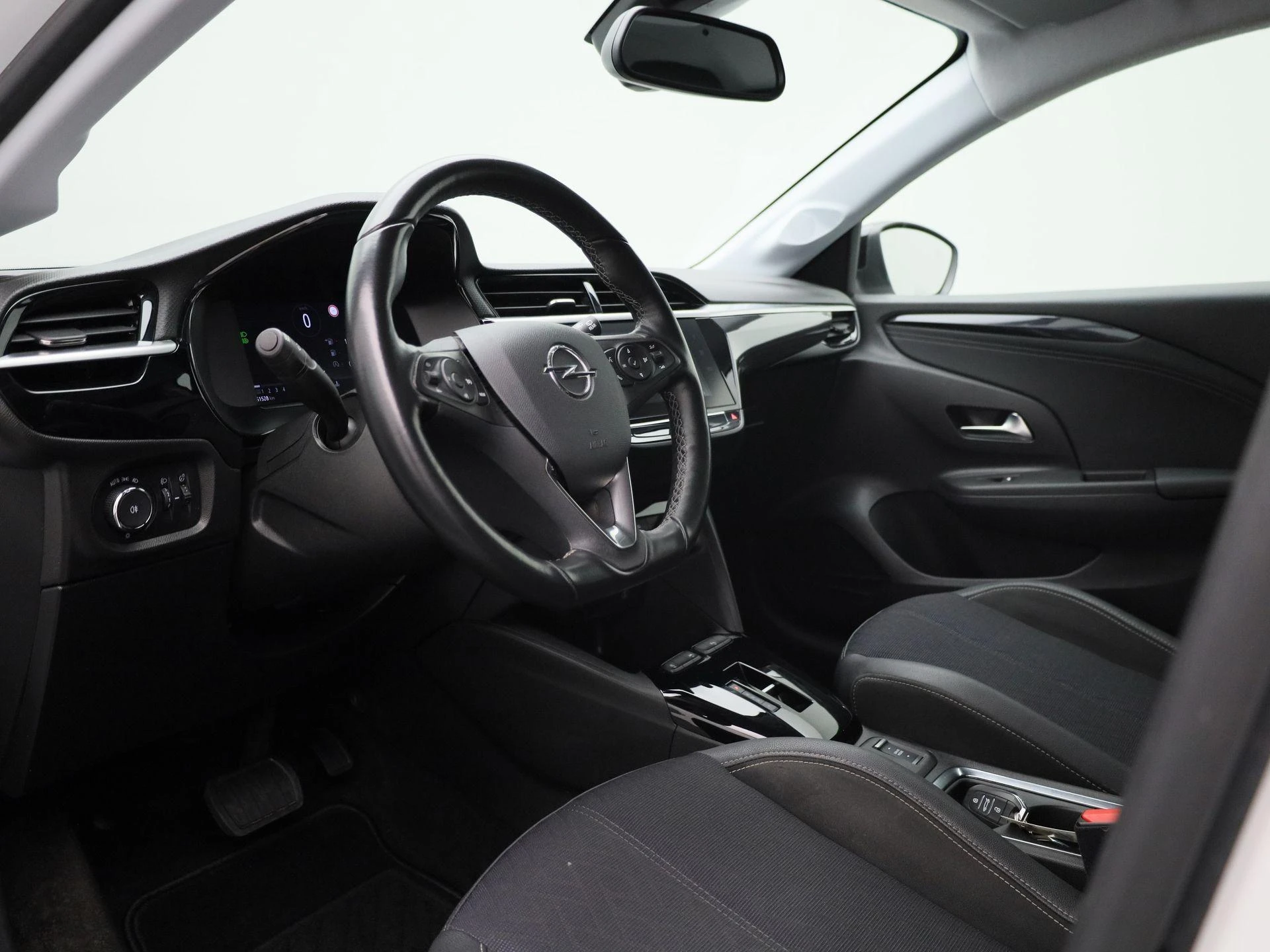 Opel-Corsa-image-9