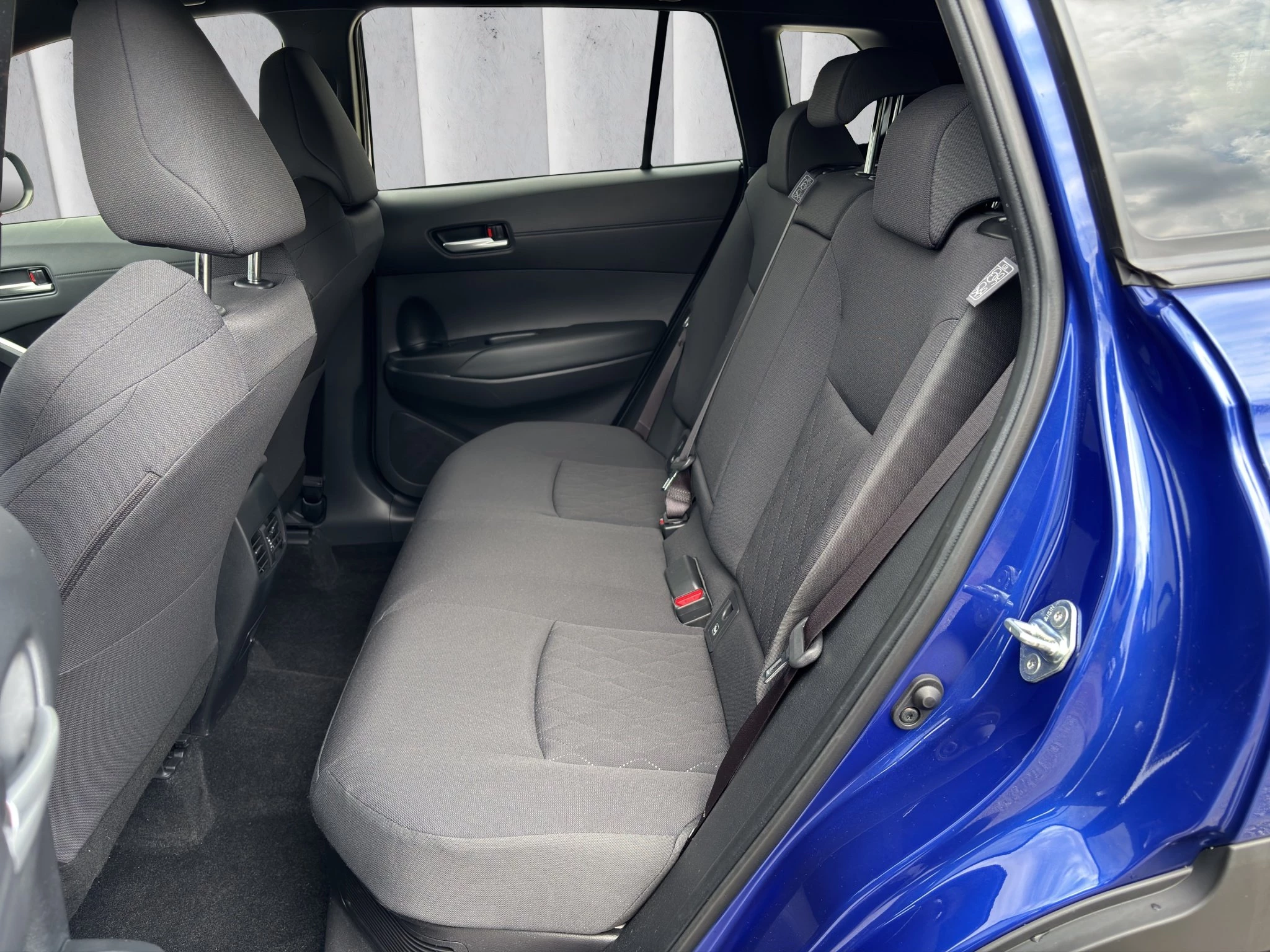 Toyota-Corolla Cross-image-10