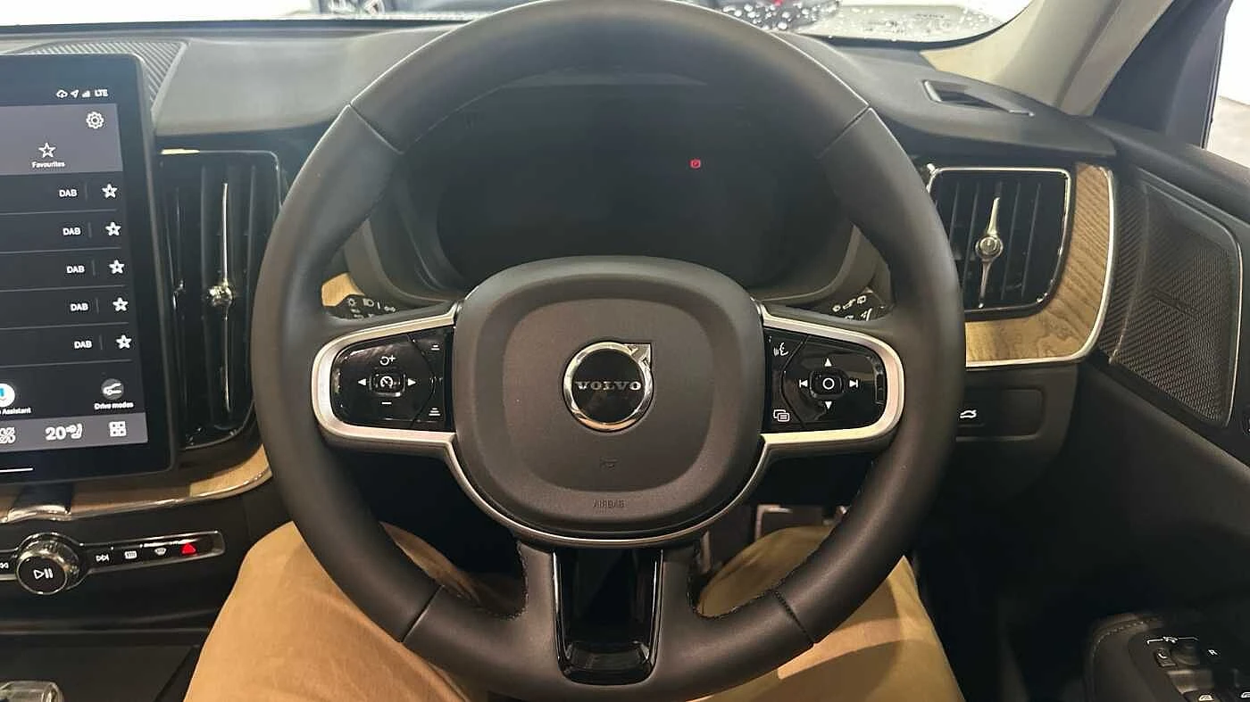 Volvo-XC60-image-11