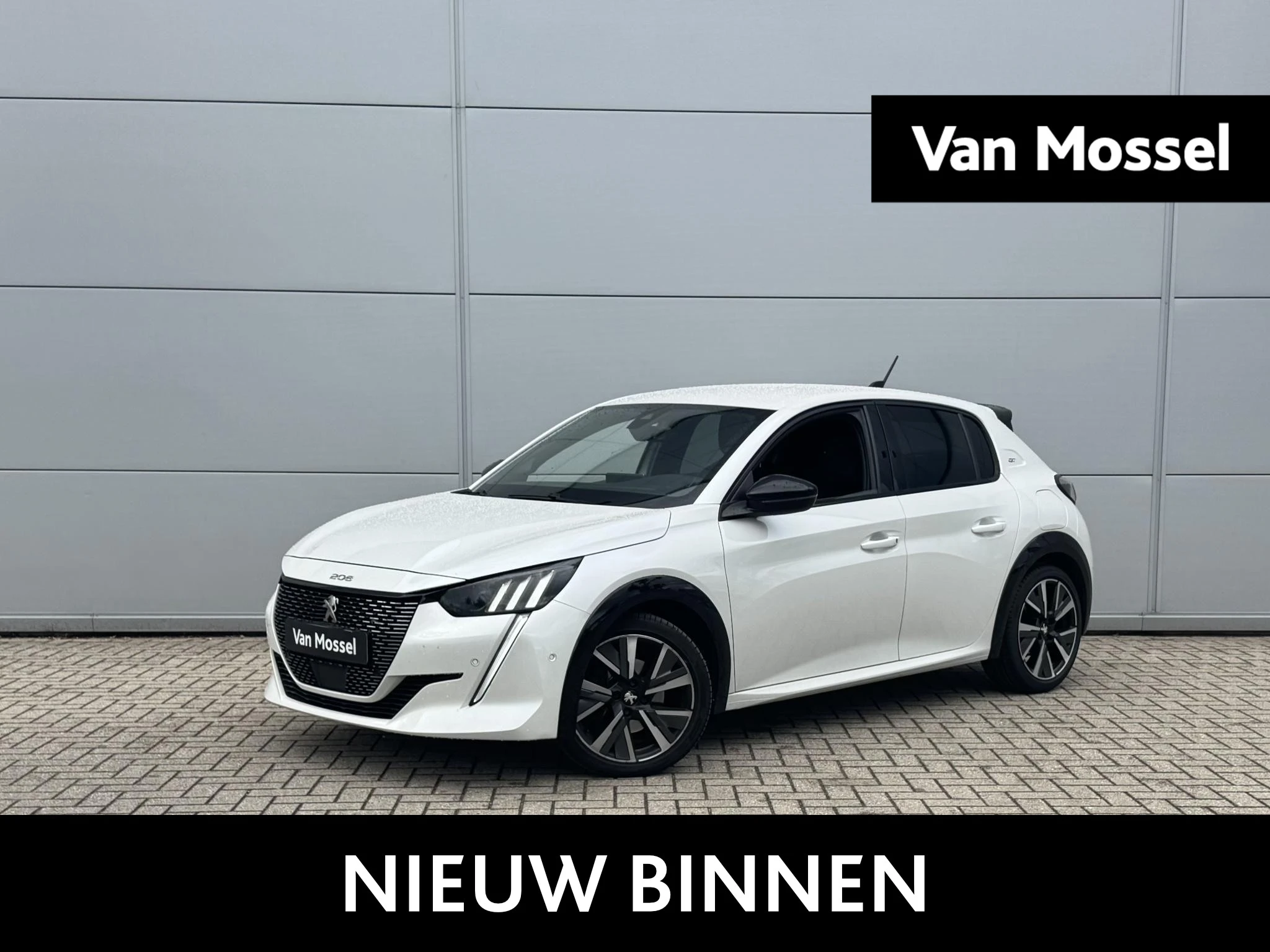 Peugeot-208-image-0
