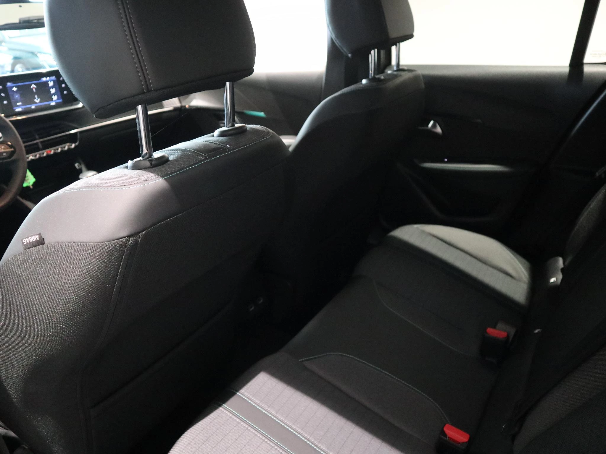 Peugeot-208-image-10