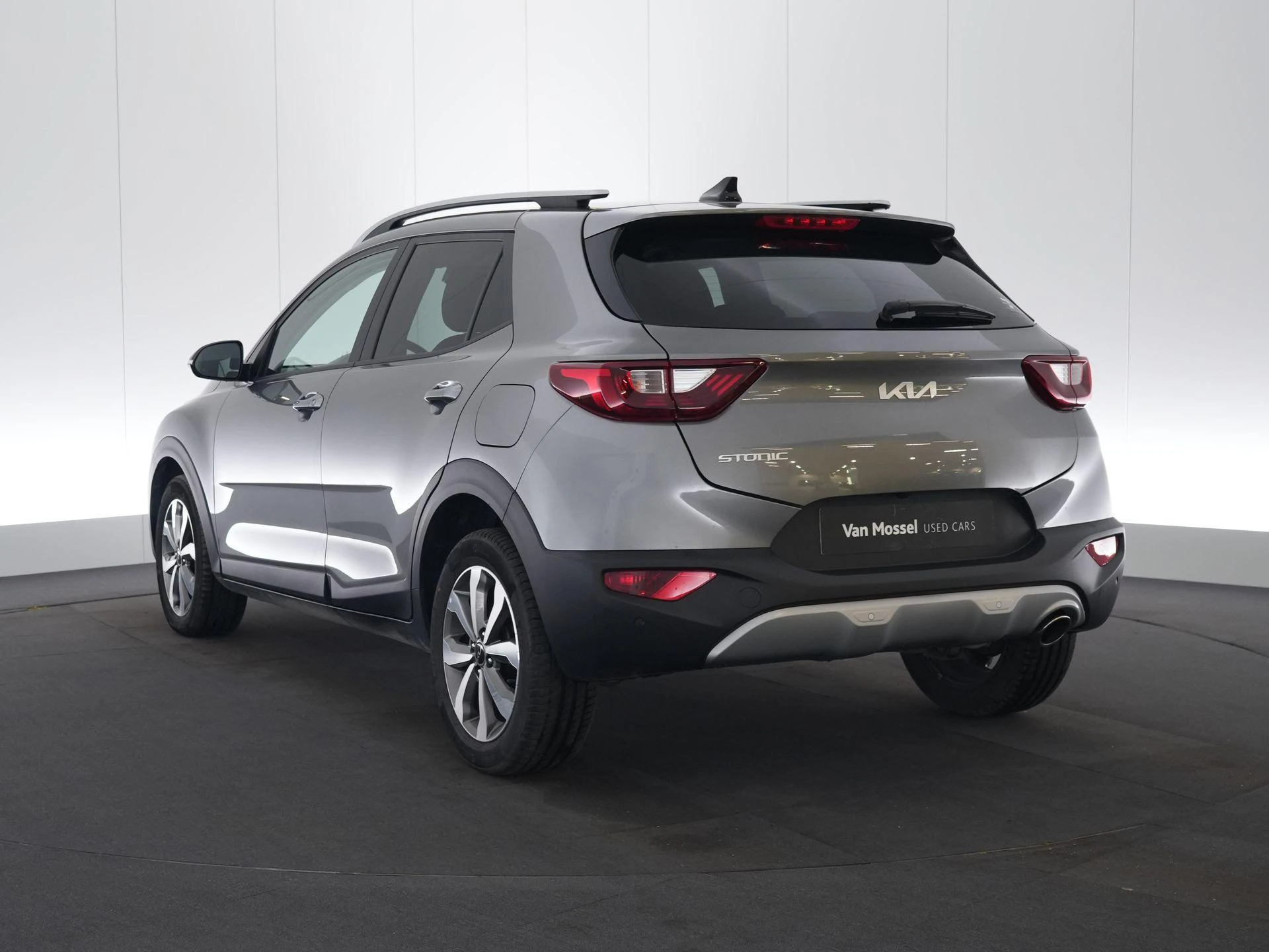 Kia-Stonic-image-1