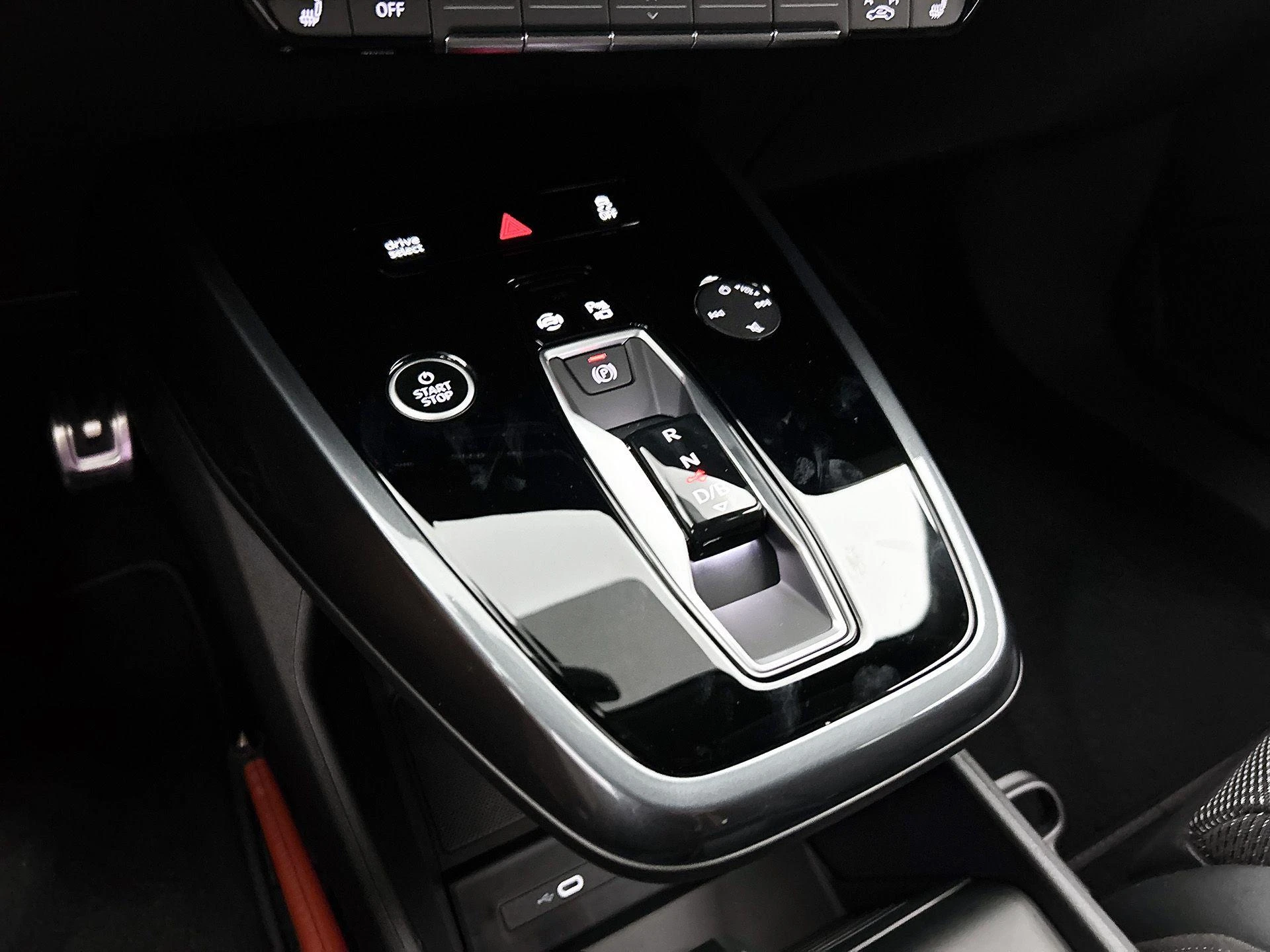 Audi-Q4 e-tron-image-31