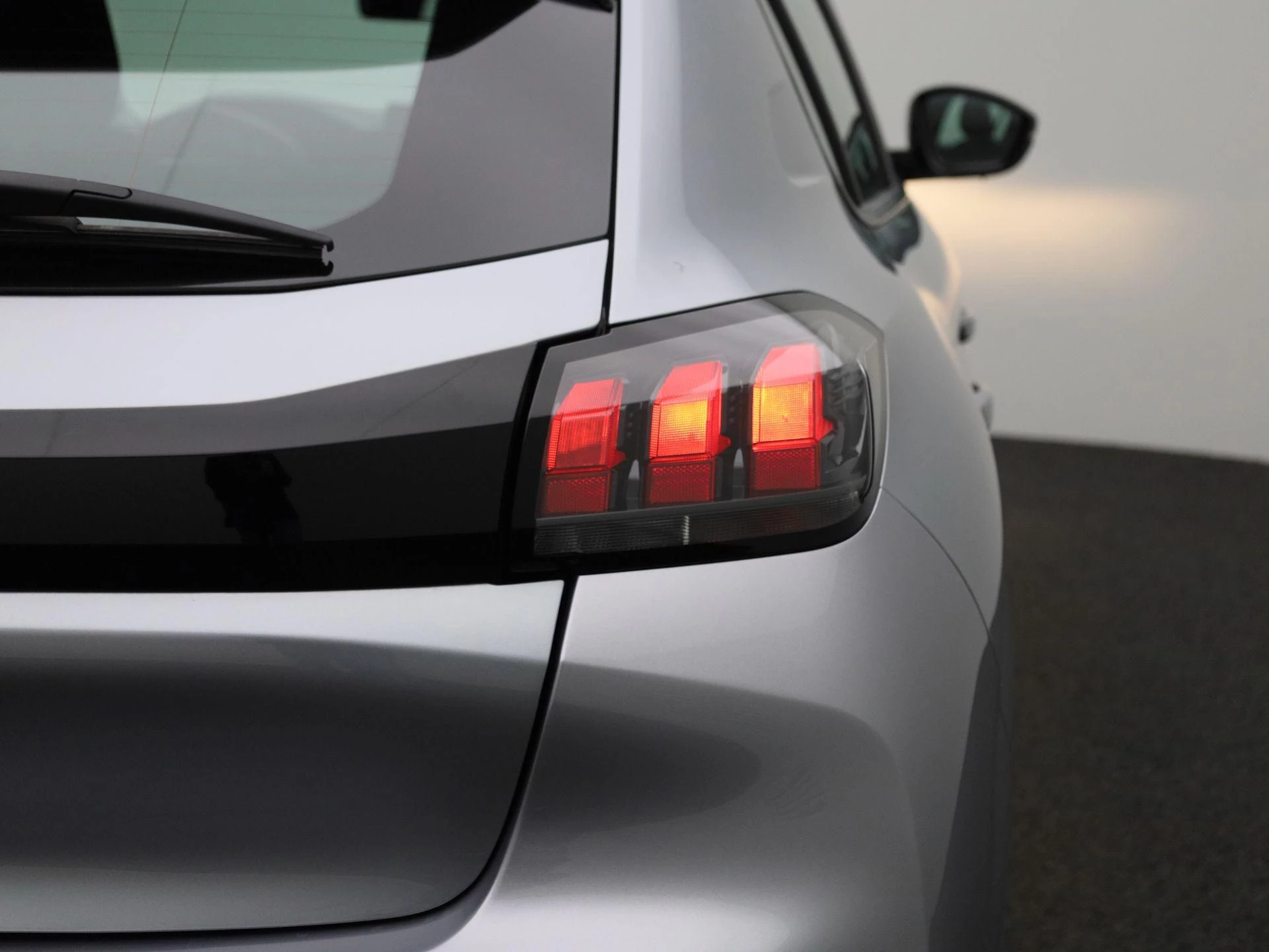 Peugeot-208-image-30