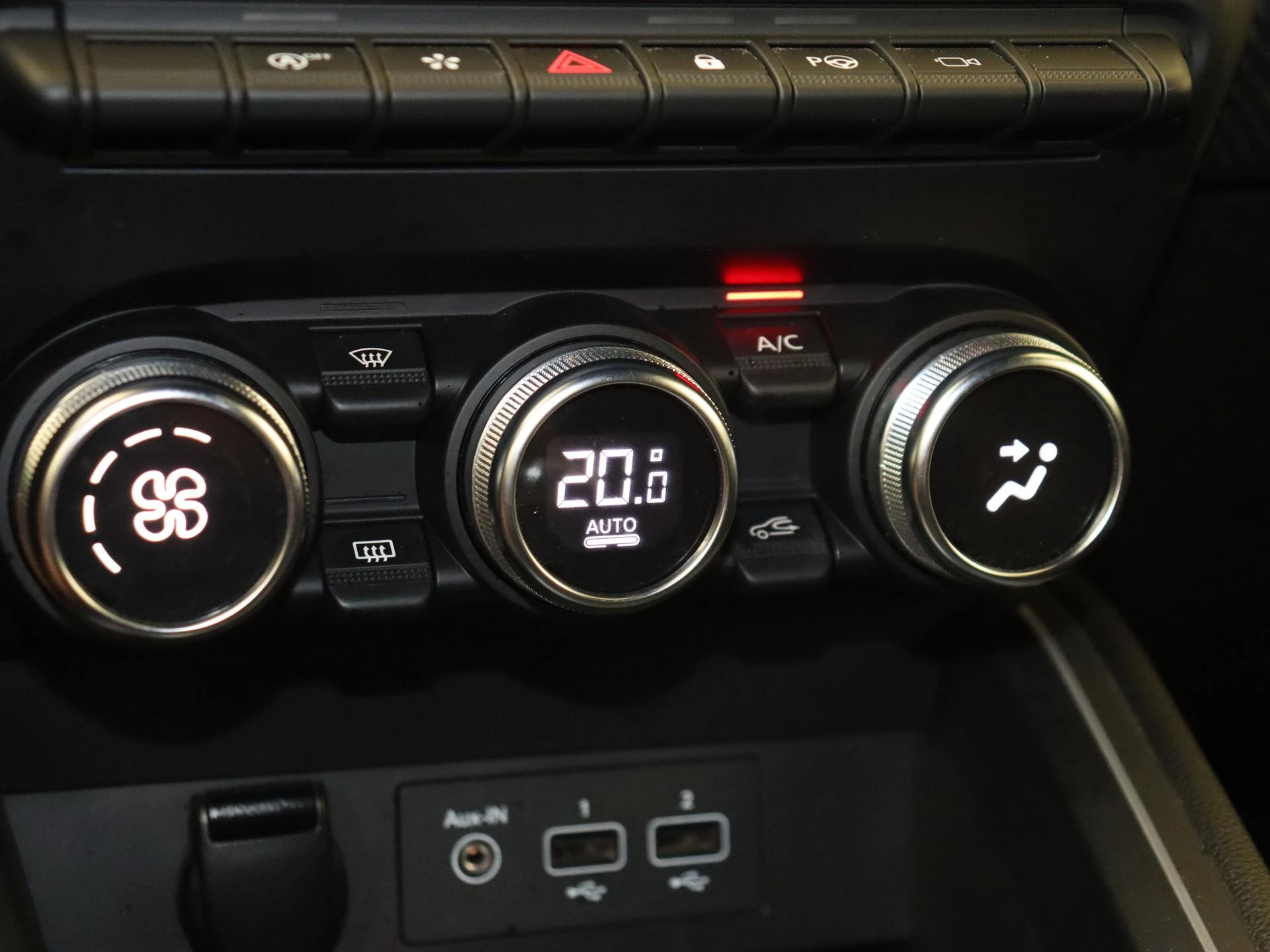 Renault-Clio-image-18