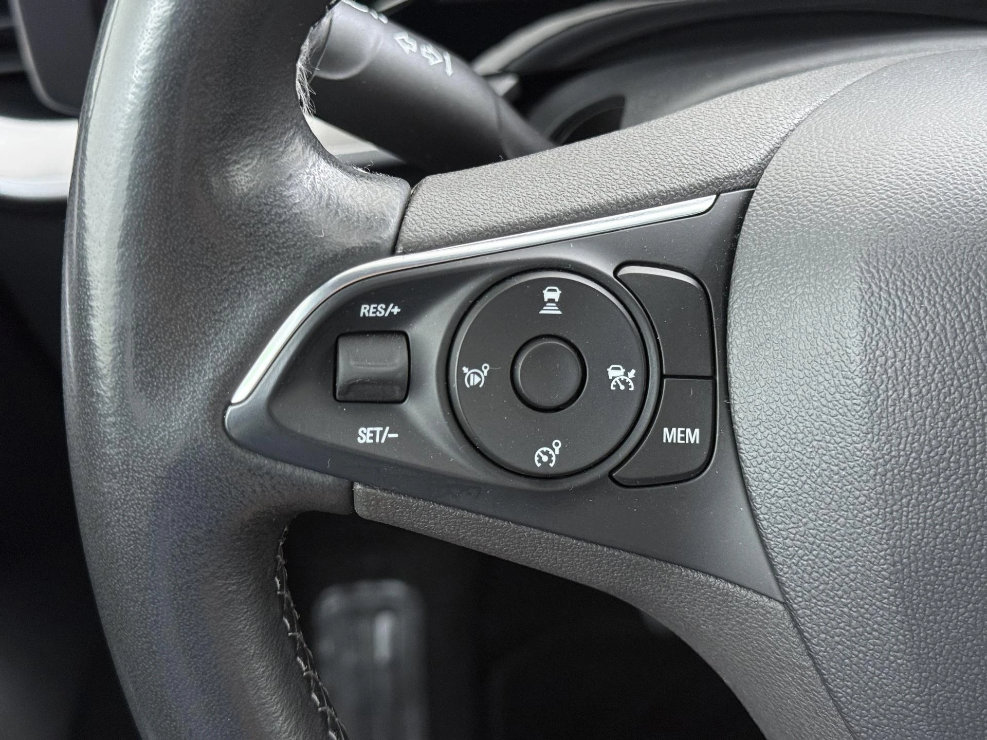 Opel-Mokka-e-image-22